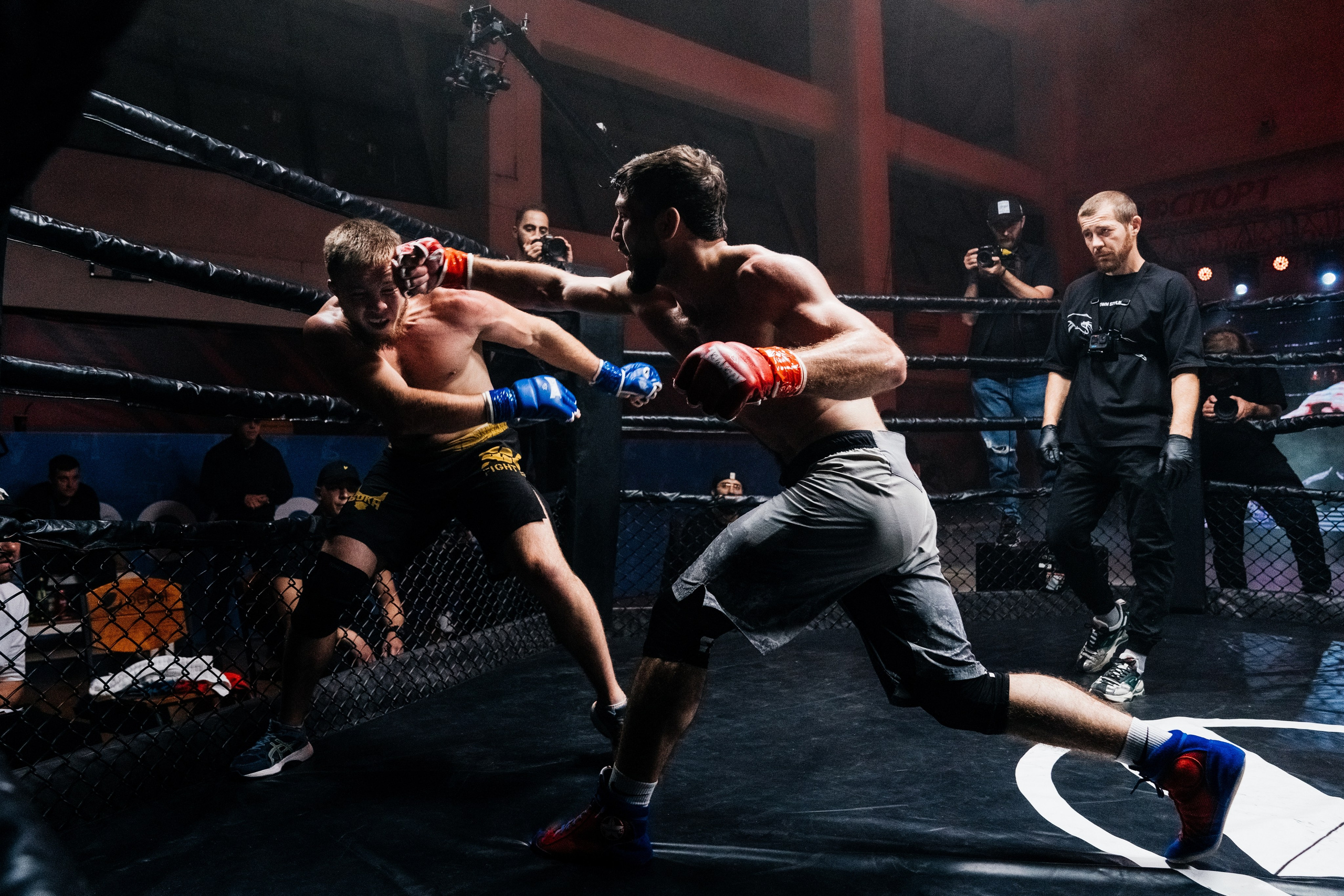 Backstage. Создание визуального контента для бизнеса и блогов