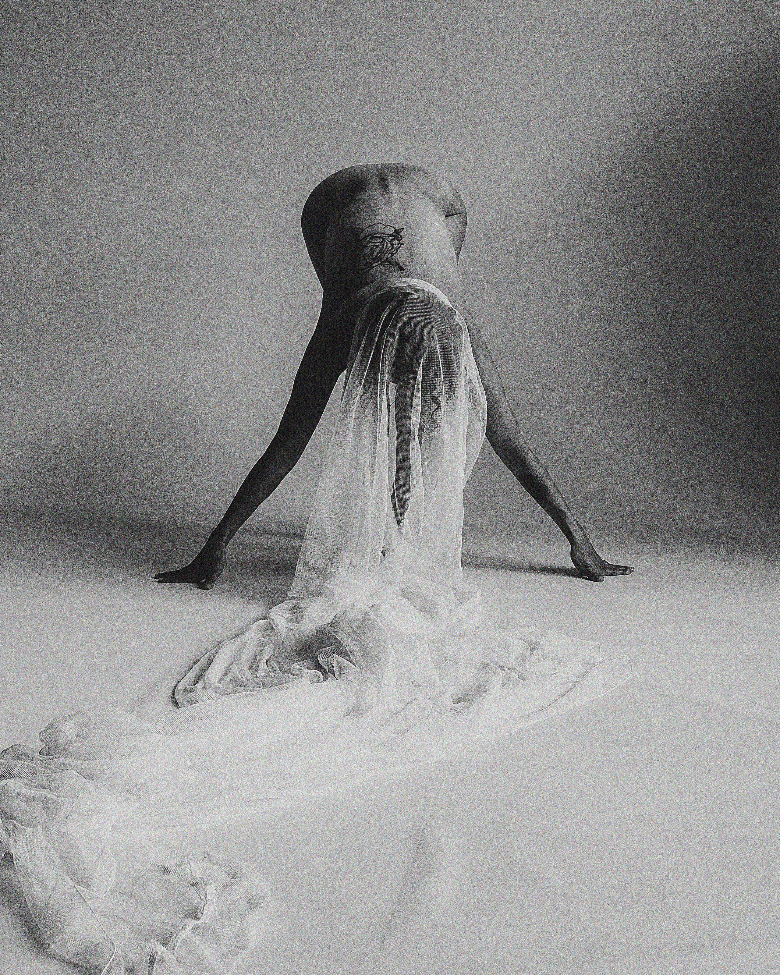 The veil. Masha Obatnina