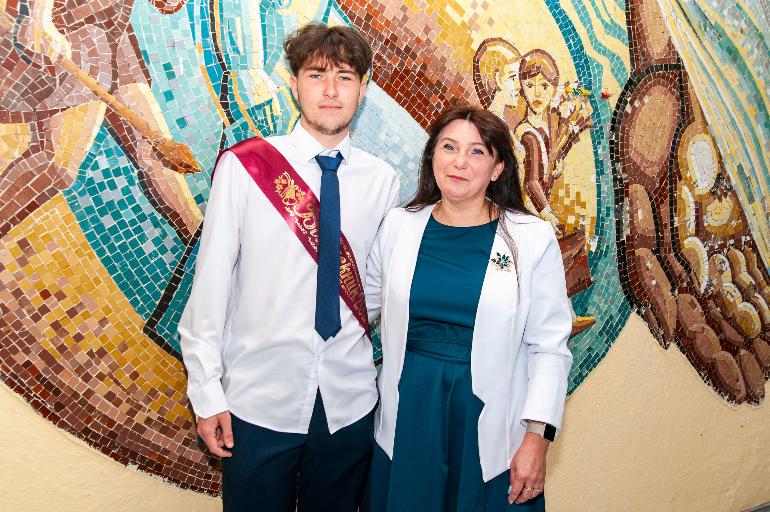 Последний Звонок МАОУ СОШ № 17 им. Эдуарда Есаяна — Архипо-Осиповка. Свадебный и семейный фотограф Денис Лукьянов в Краснодаре, Краснодарском крае и Республике Крым