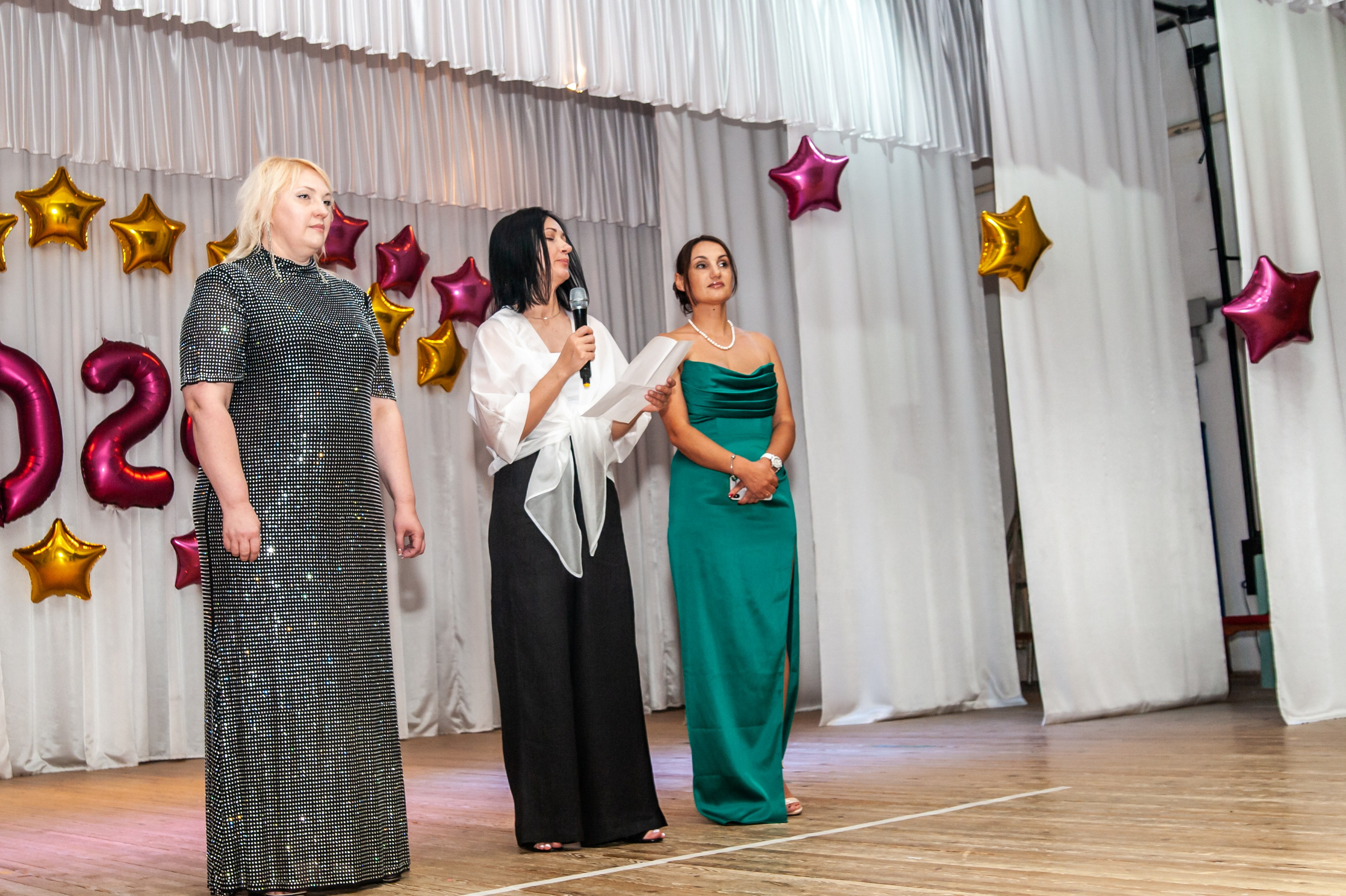 Выпускной МАОУ СОШ № 17 им. Эдуарда Есаяна. Свадебный и семейный фотограф Денис Лукьянов в Краснодаре, Краснодарском крае и Республике Крым