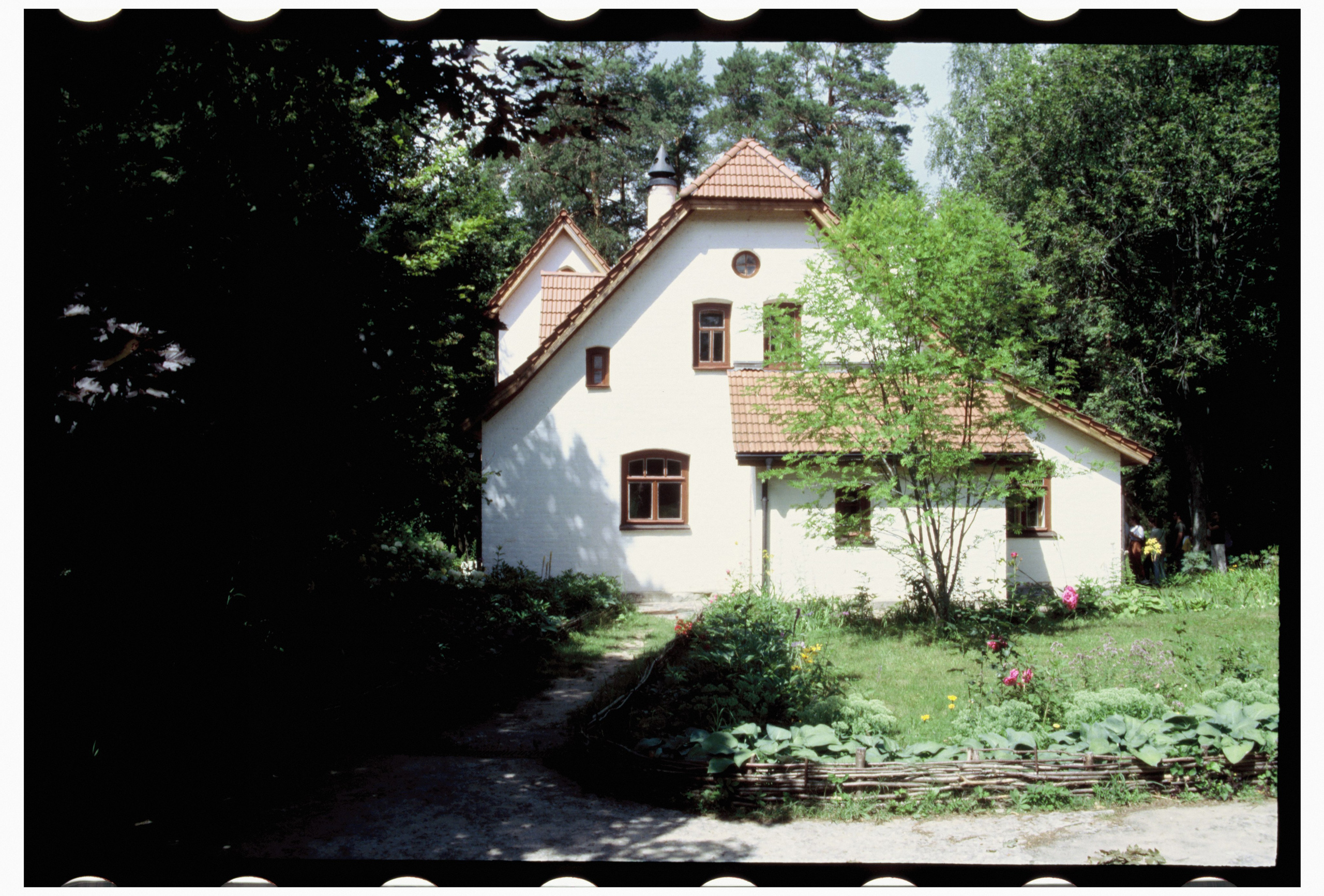 KALUGA. ANNA — PHOTOGRAPHER