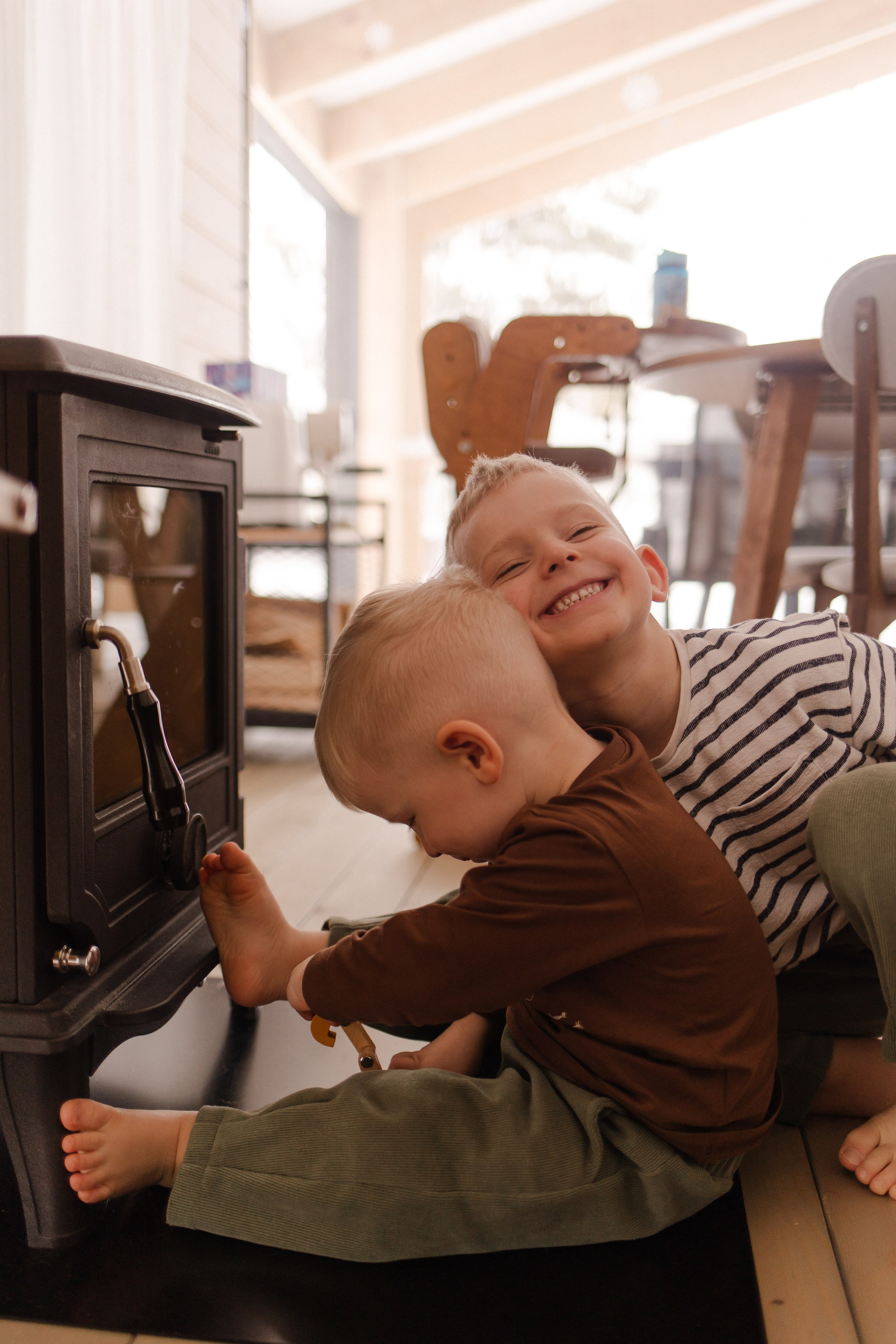 Акрам Ульяна и мальчишки. Фотграф в Москве Кузьмина Мария