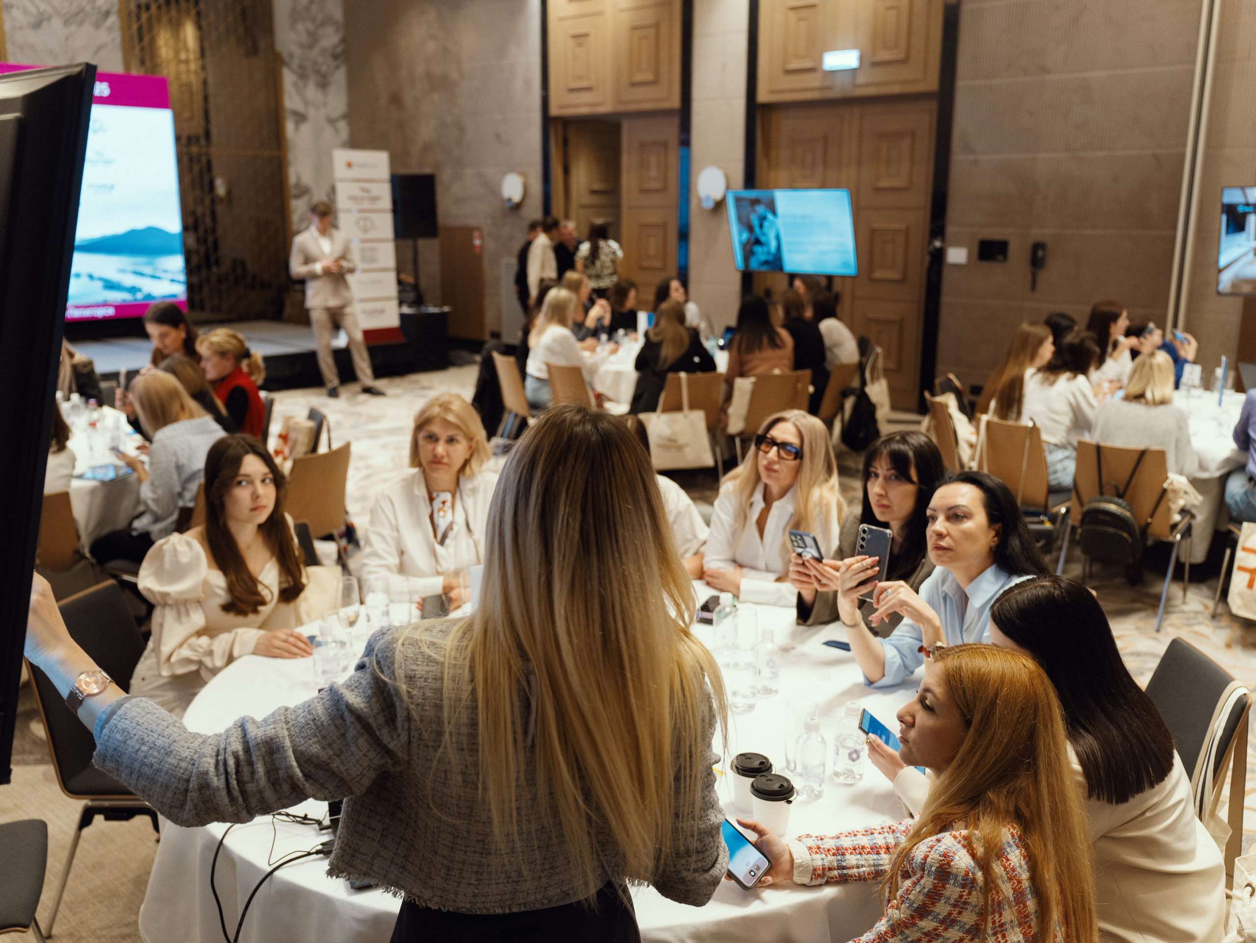 Coral Travel (road show). ФОТОГРАФ ИВАН СЕЛИВАНОВ