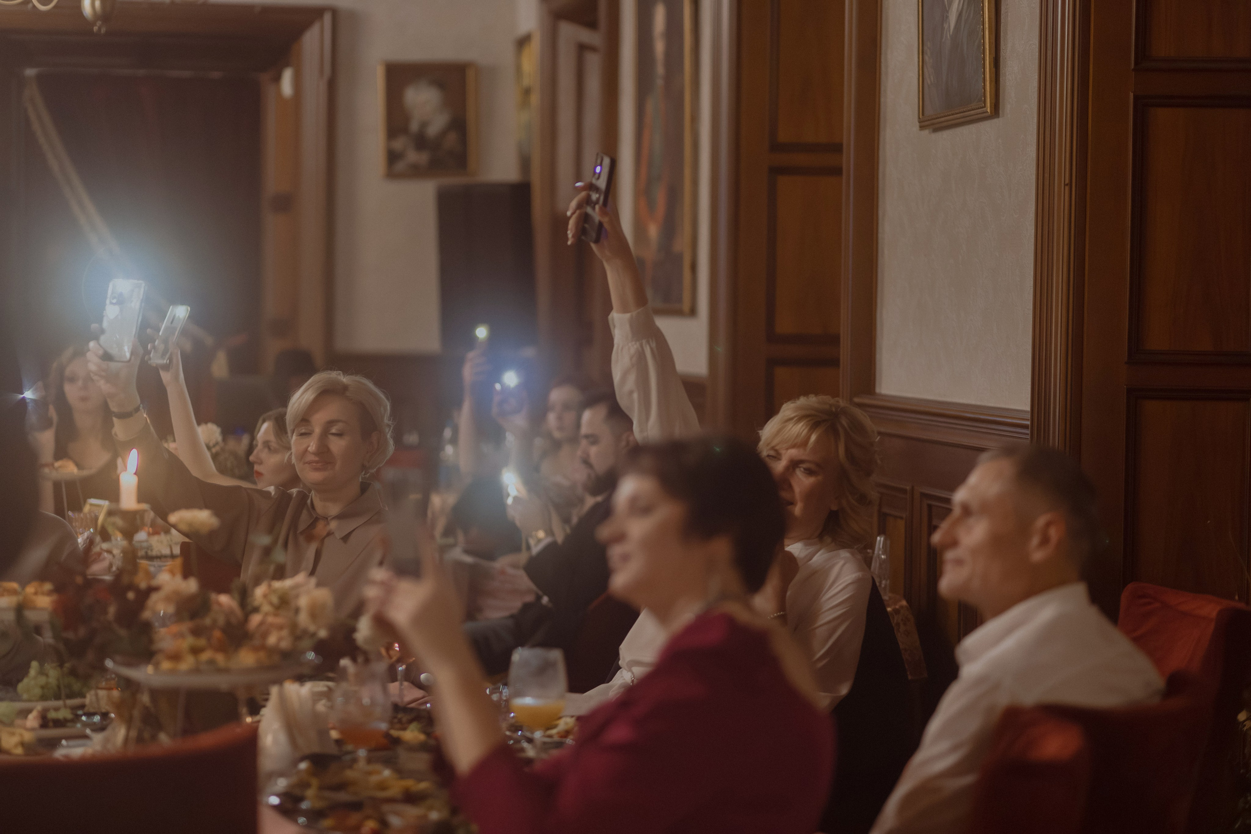 Welcome back to your own dinner party. Фотограф Лия Козловская Минск