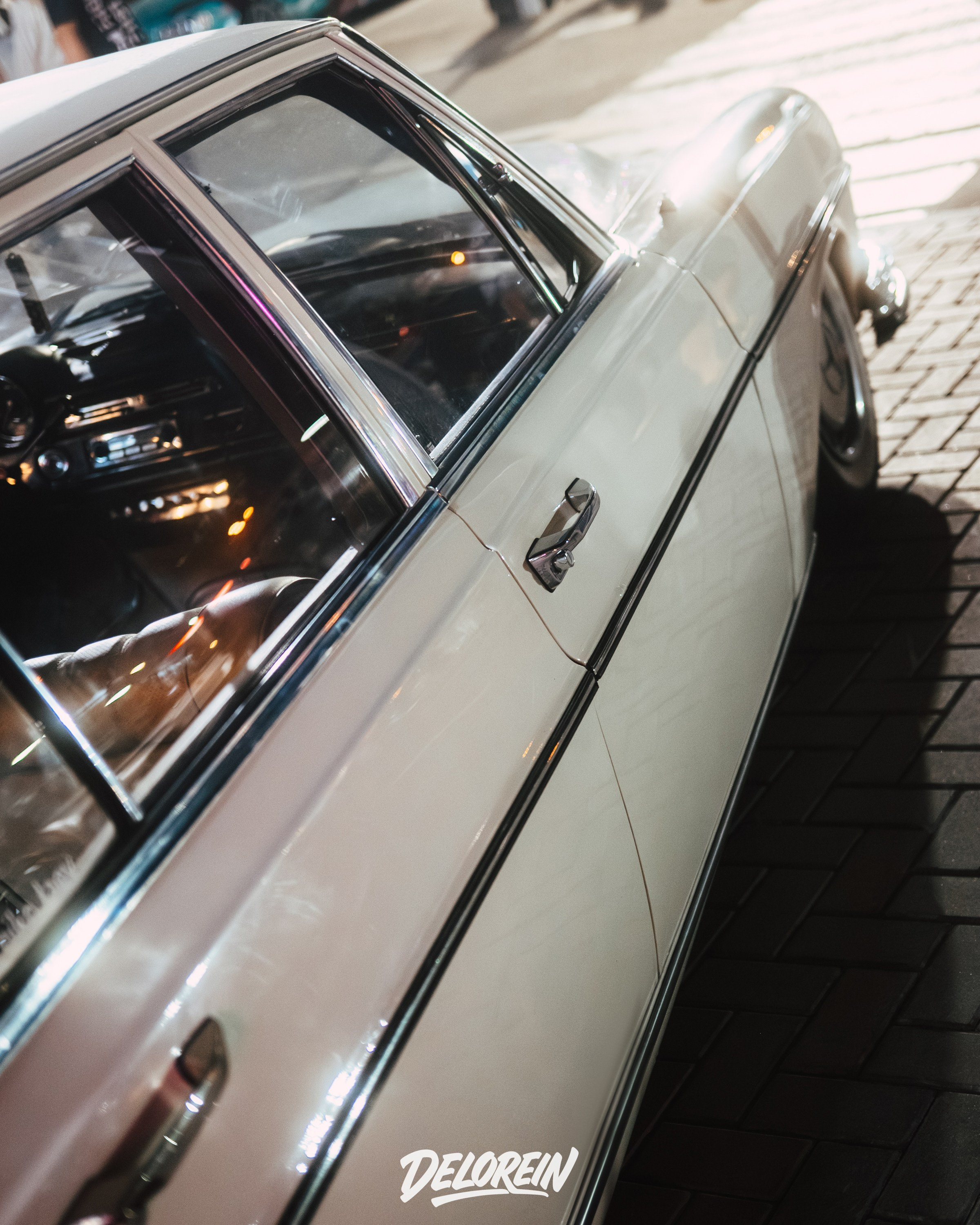 Mercedes-Benz W108 white @niko_laev. DeLorein