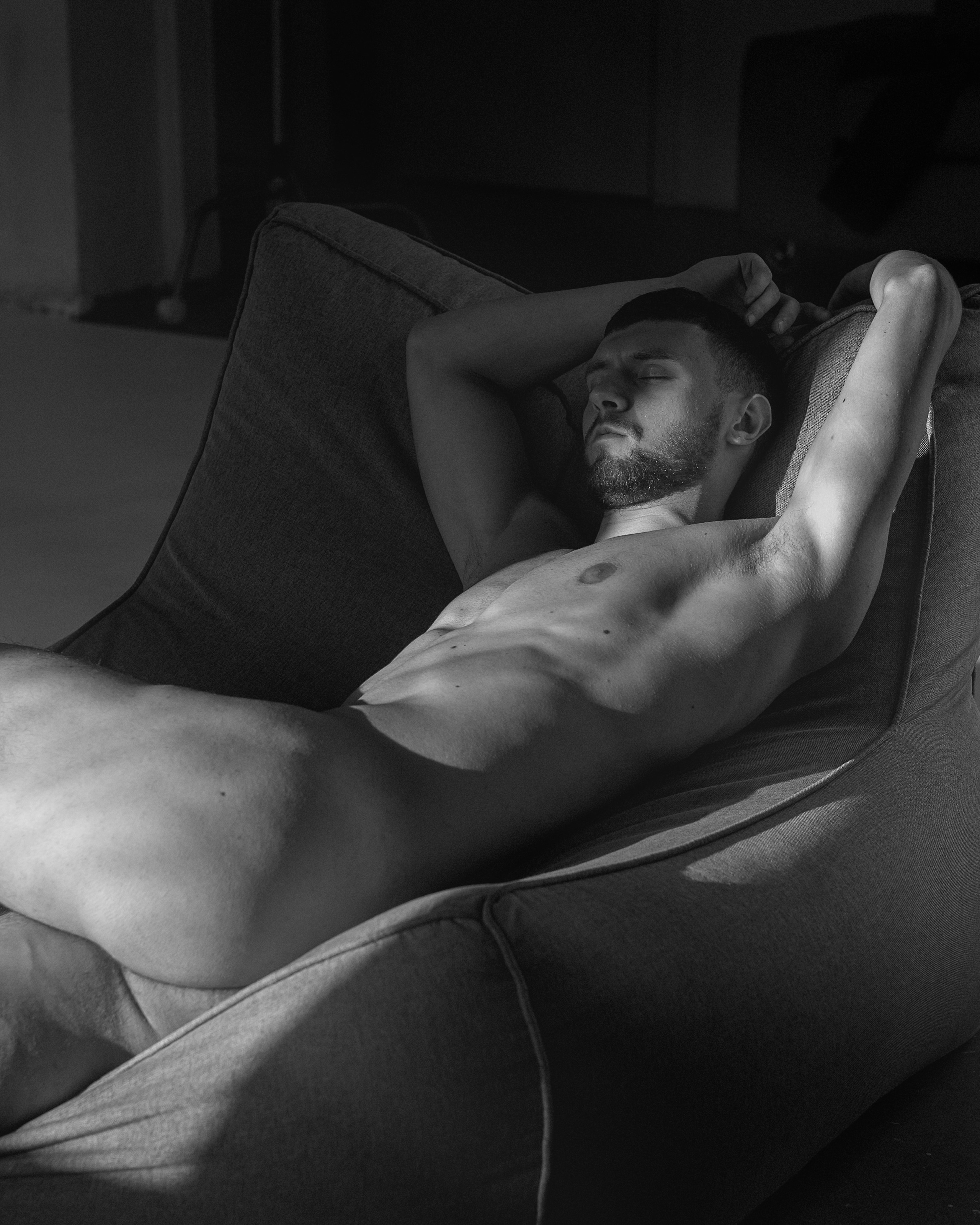 Nikolay. Игорь Березин — фотограф в Москве. Мужские портреты и коммерческая съёмка