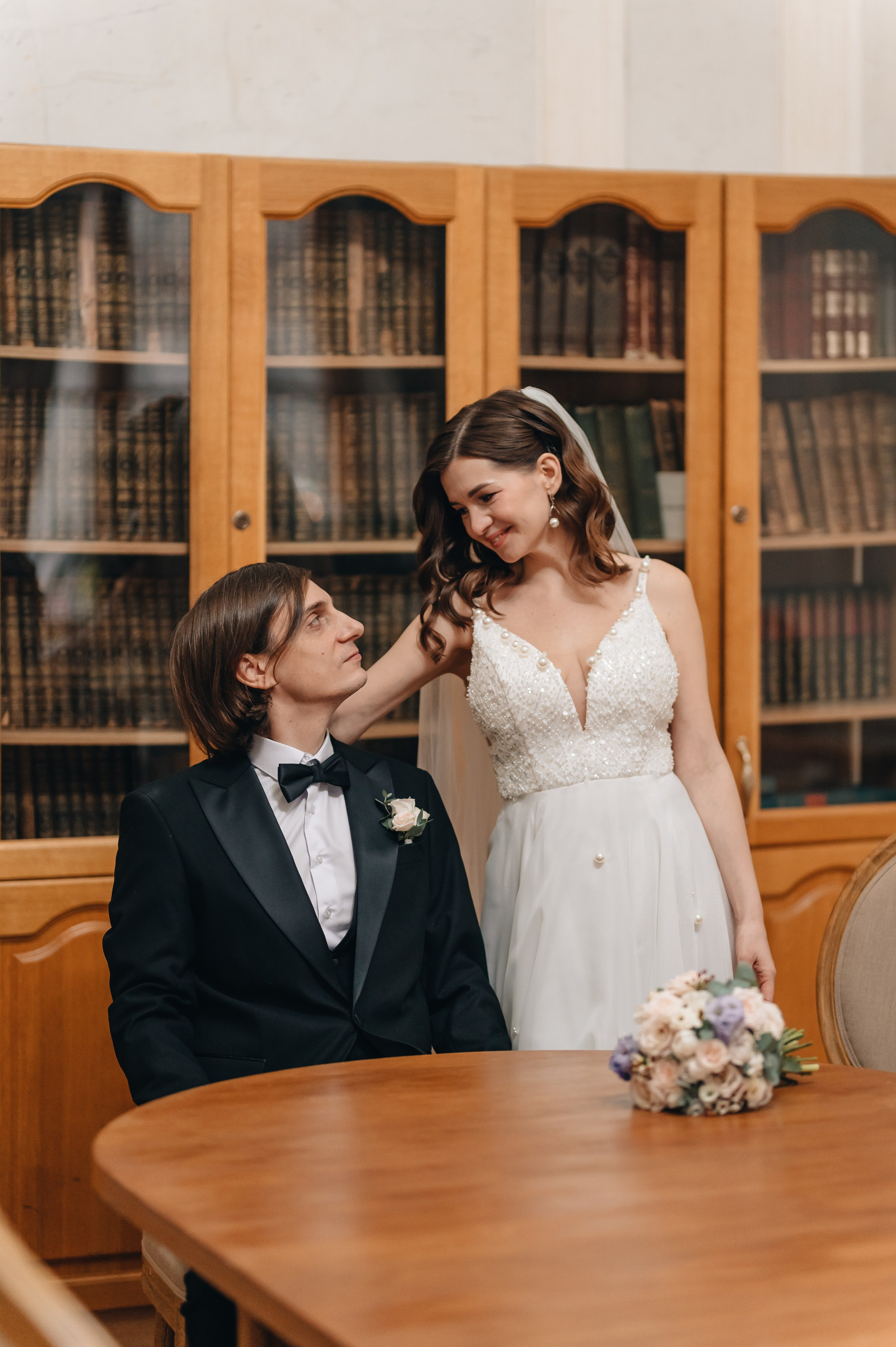 Свадебная фотосессия в библиотеке им. Пушкина. Портретный фотограф Москва Светлана Кашура