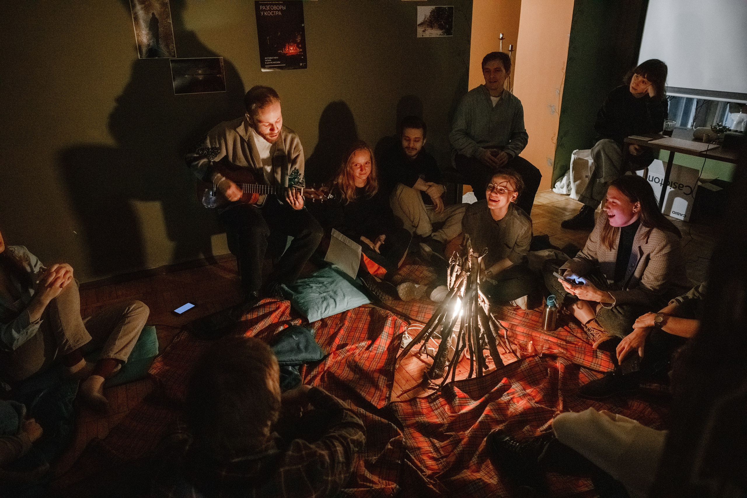 11.11.2022 // Совместно с ЕДЕМ.ДАЛЬШЕ. Фотовыставки serebro.gallery, в которых автором можешь стать ты! | Москва