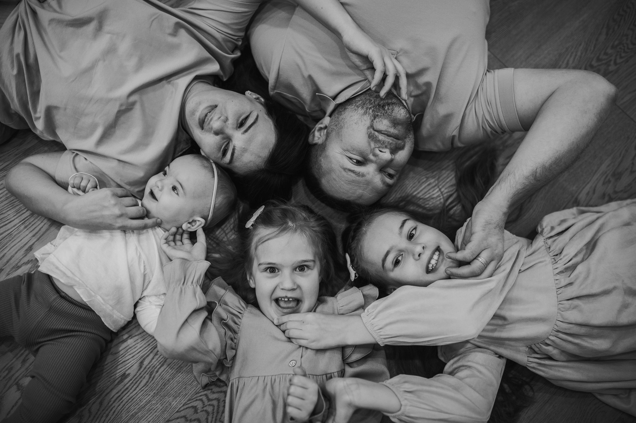 Годик младшей сестрёнке. Семейный фотограф в Домодедово и Москве Елена Пичугина