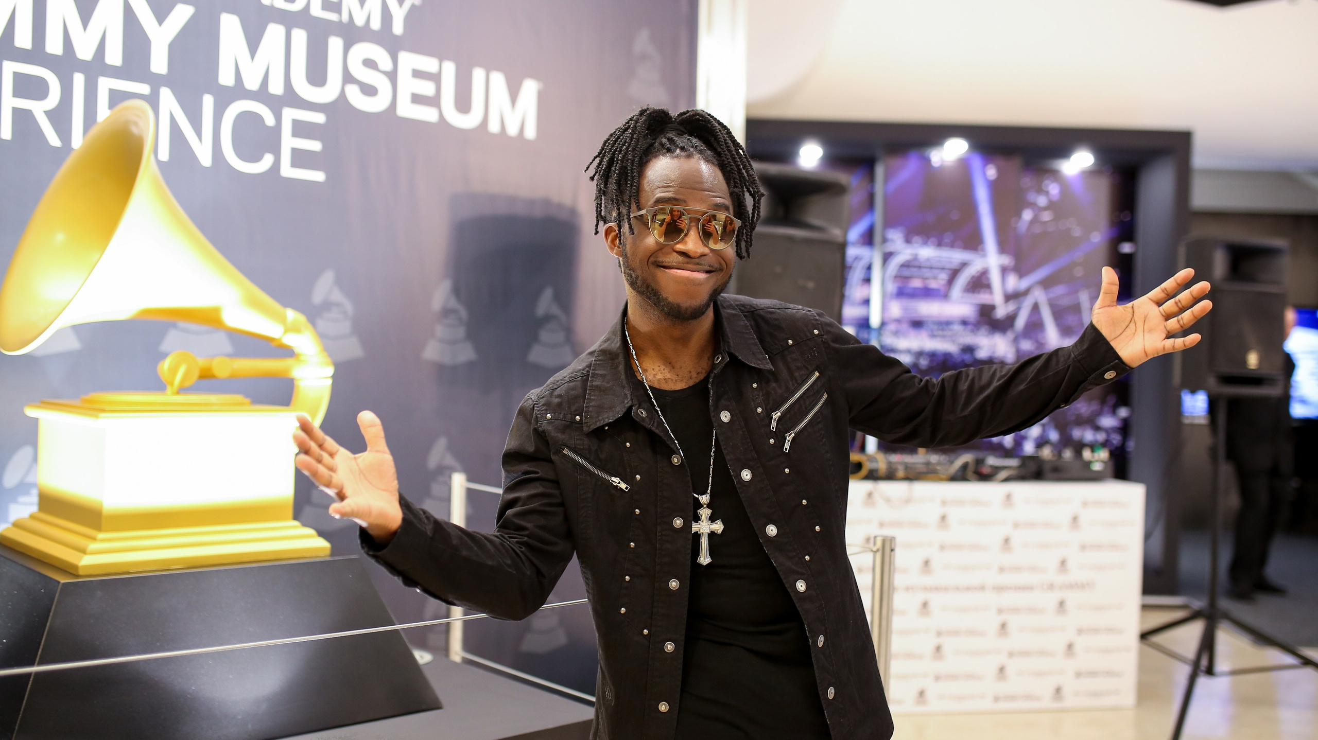 Репортажная съёмка для инфобизнеса и премьеры | Видео и фото контент | ZPROD. Фото и видеосъемка | продакшн студия ZPROD