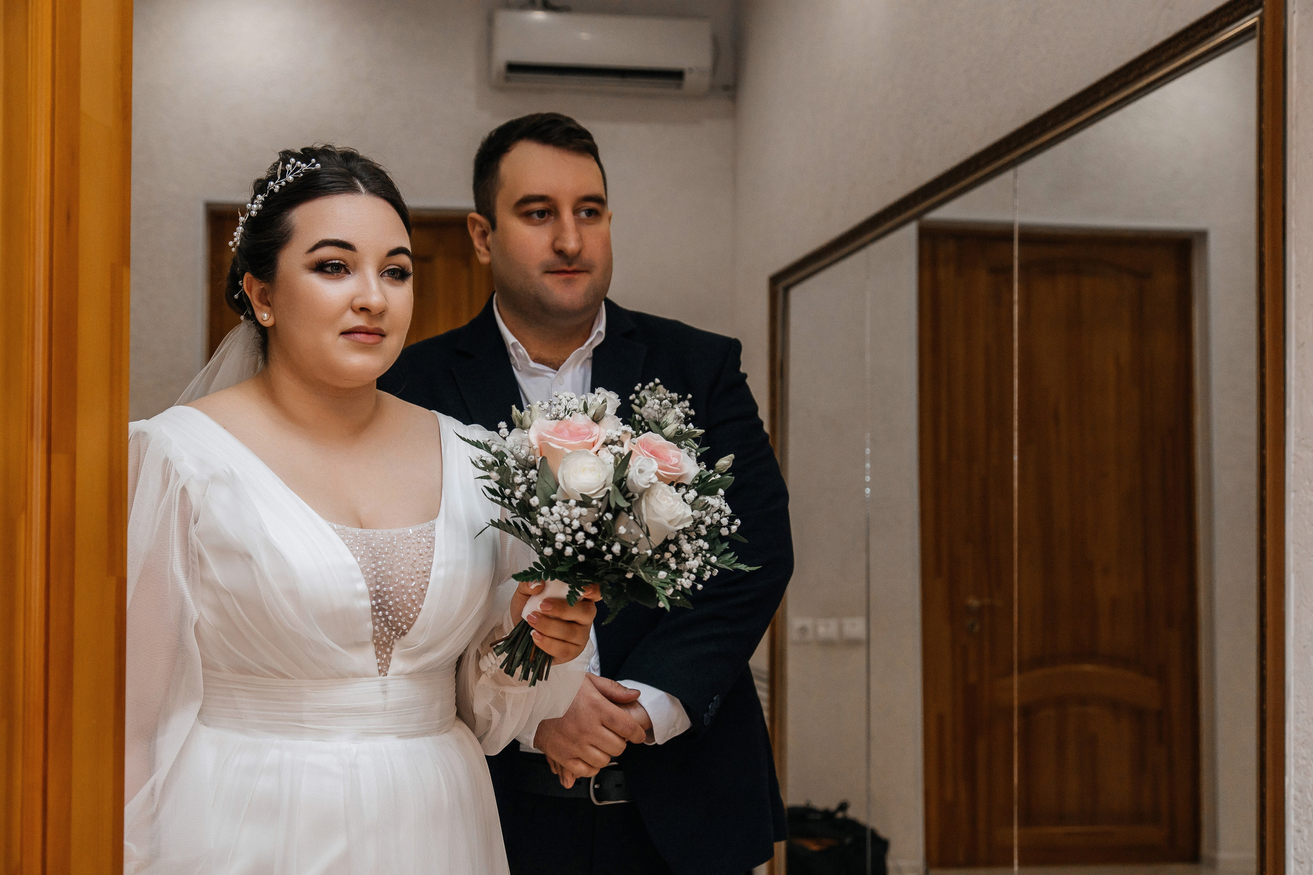 S & E. Street photographer