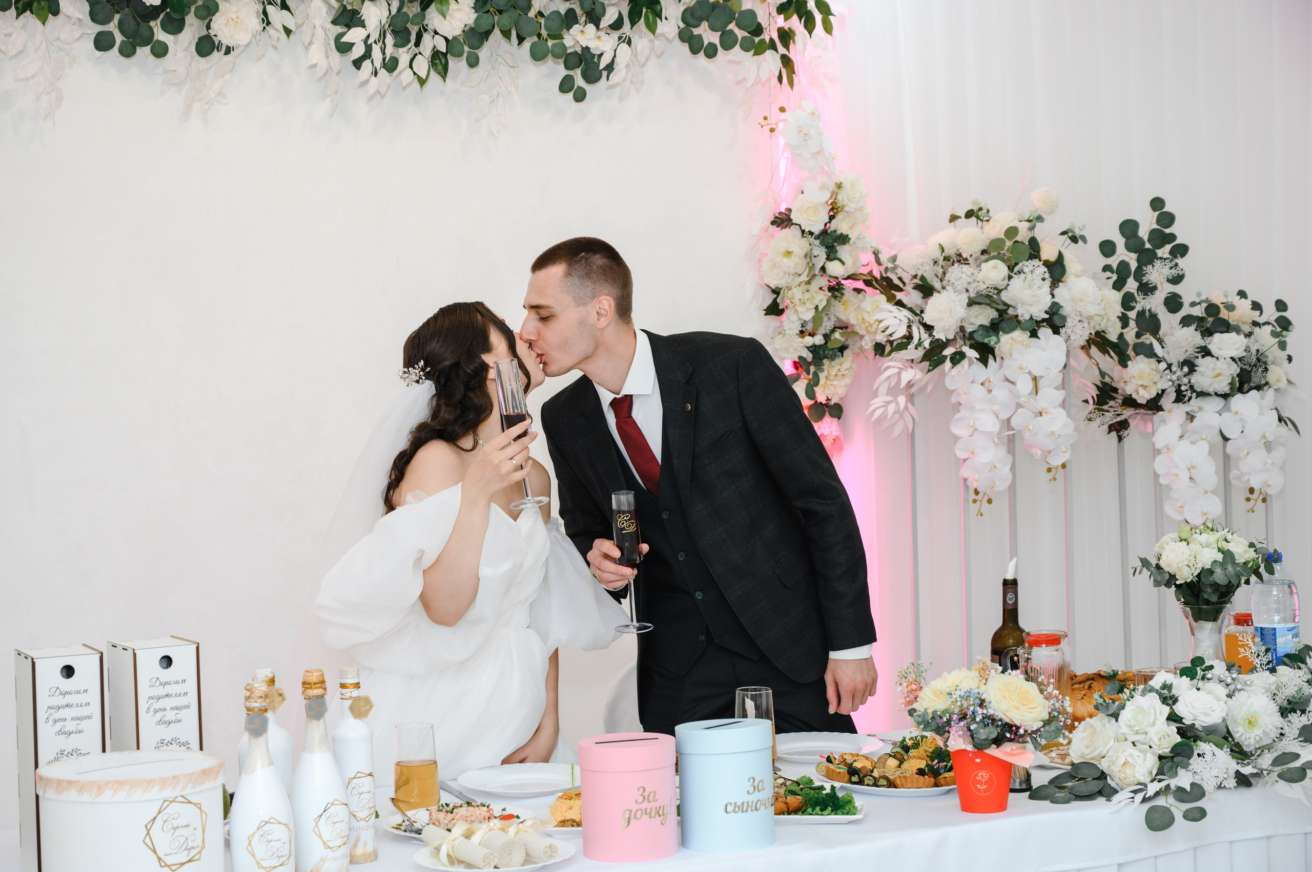 Свадебный банкет. СВАДЕБНЫЙ ФОТОГРАФ В ОМСКЕ ВЛАДИМИР КРАСС