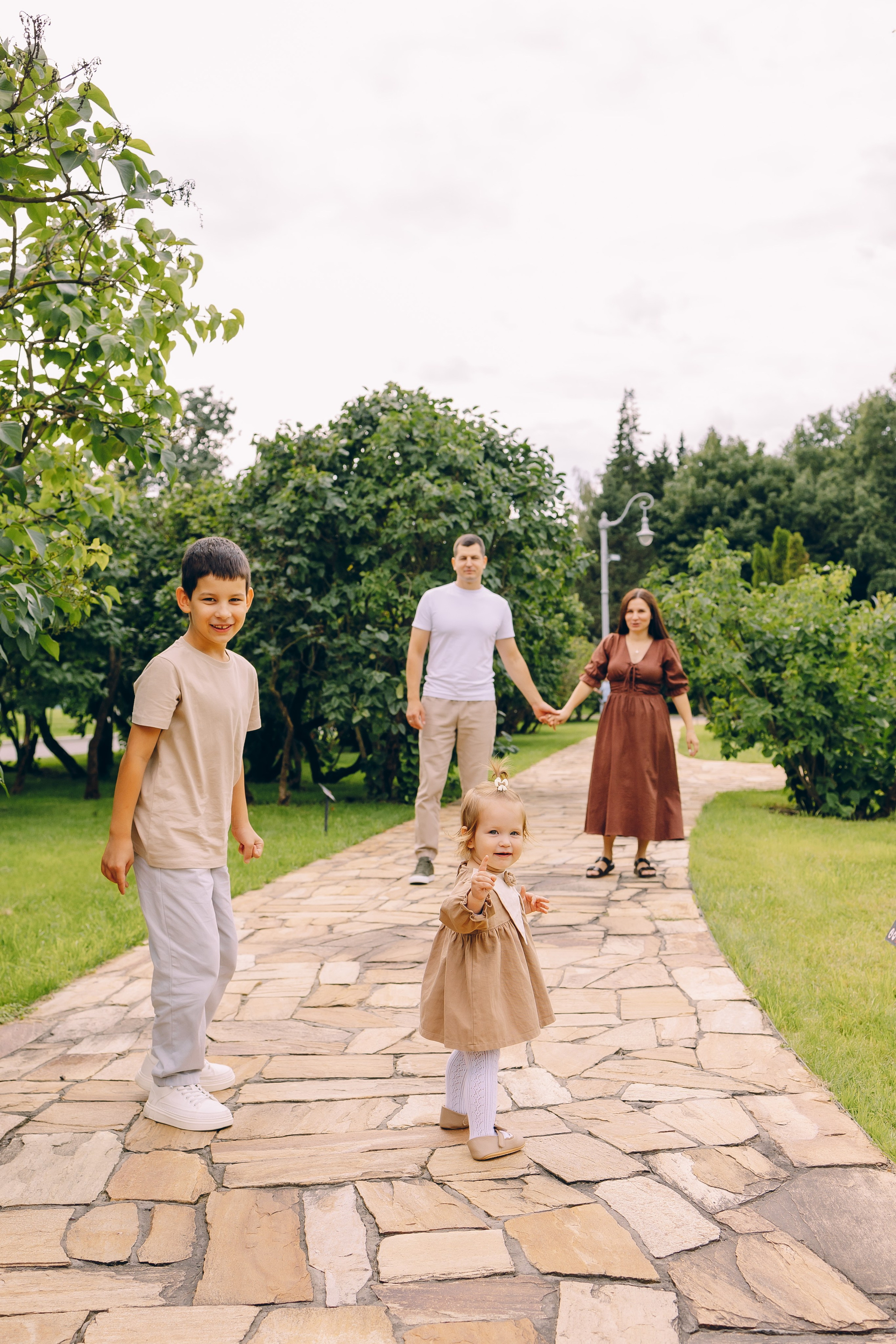 Семейная прогулка на ВДНХ. Семейный Фотограф в Москве Евгения Симоненко