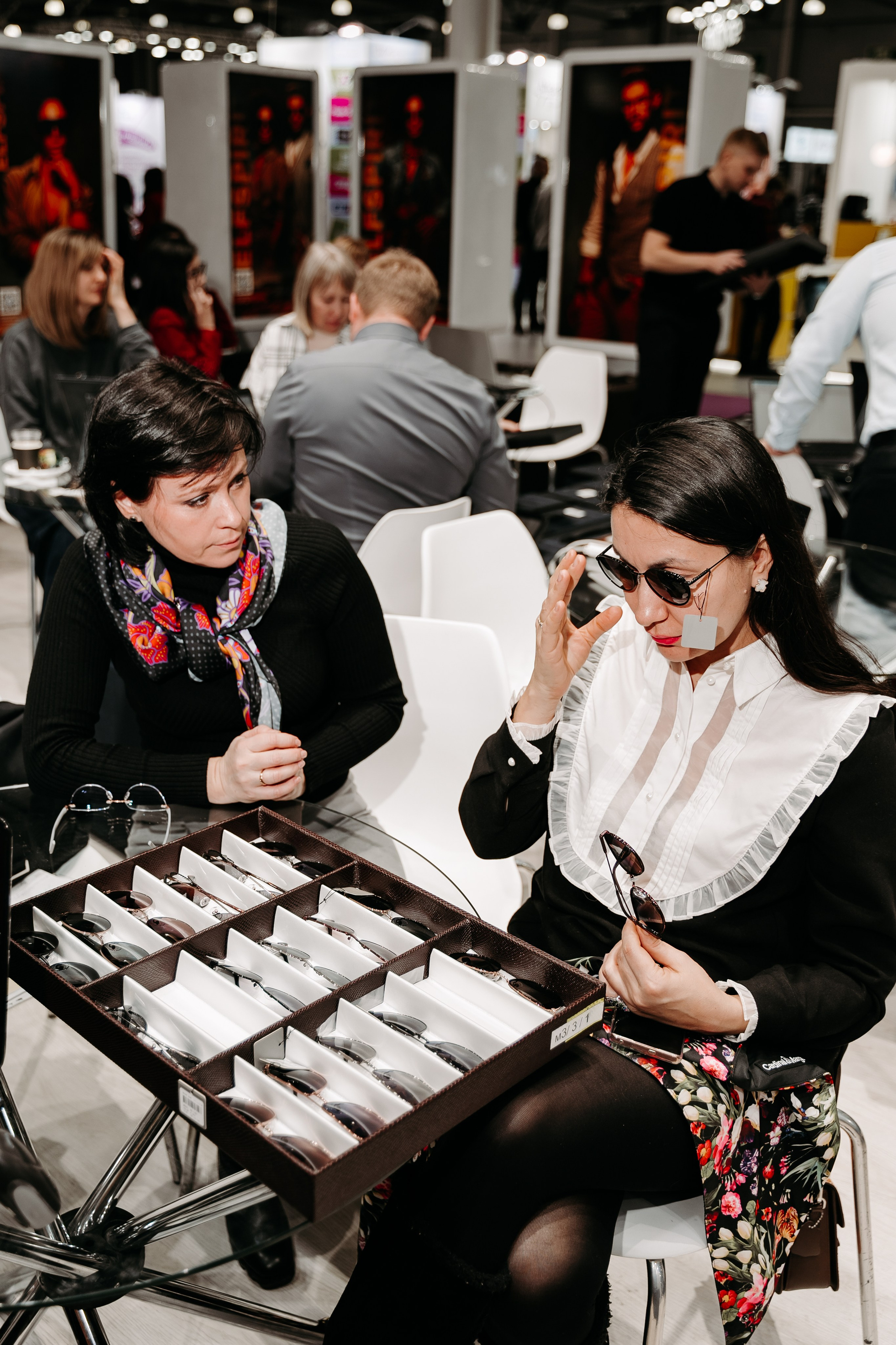 Оптическая_выставка. Репортажный и свадебный фотограф в Москве Рая Небогатова