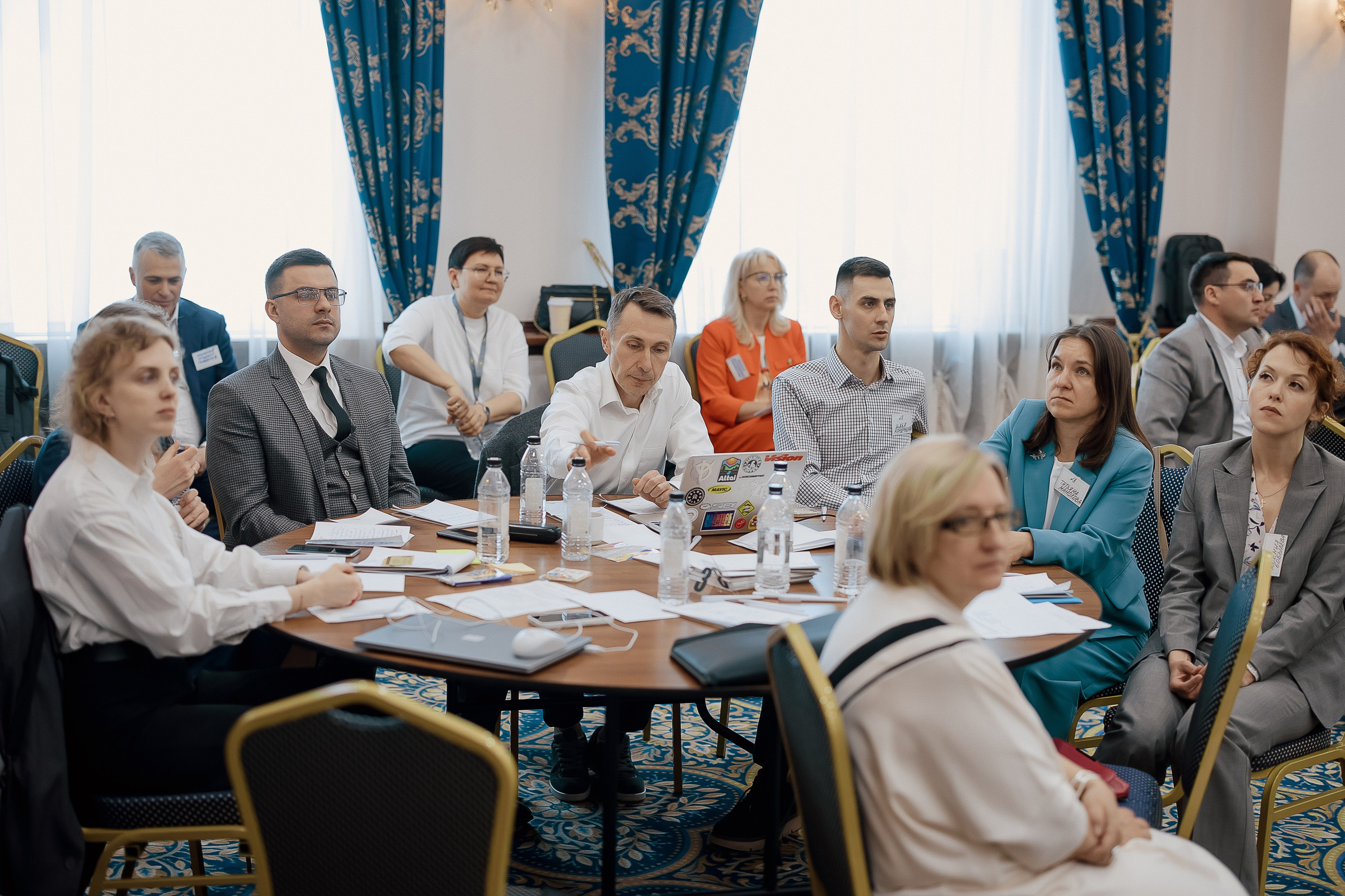 Конференция. Свадебный фотограф