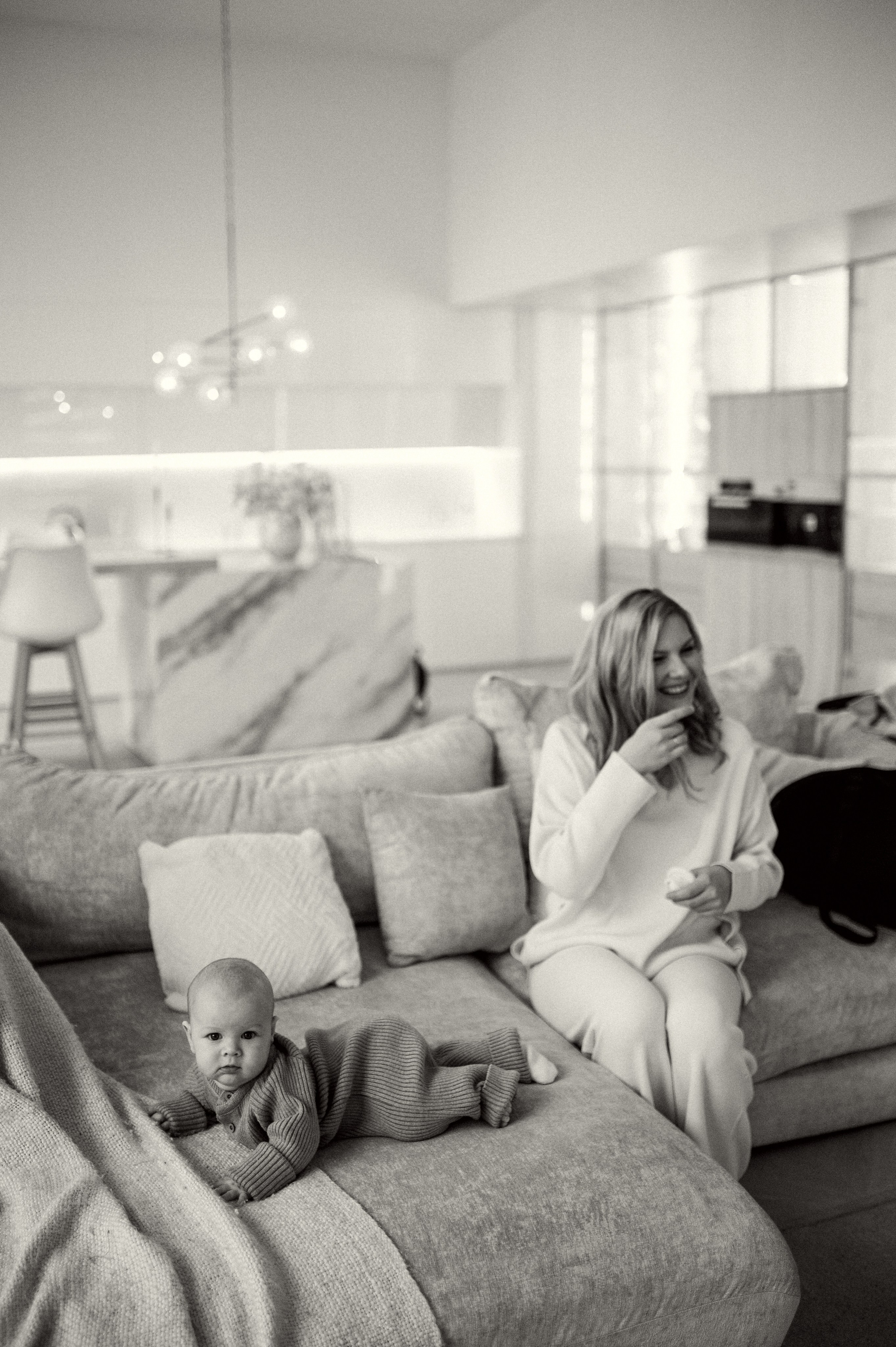 Новогодняя фотосессия в студии с малышом 6 месяцев в Бутово. Семейная фотосессия Бутово Москва фотограф Алина Морщагина