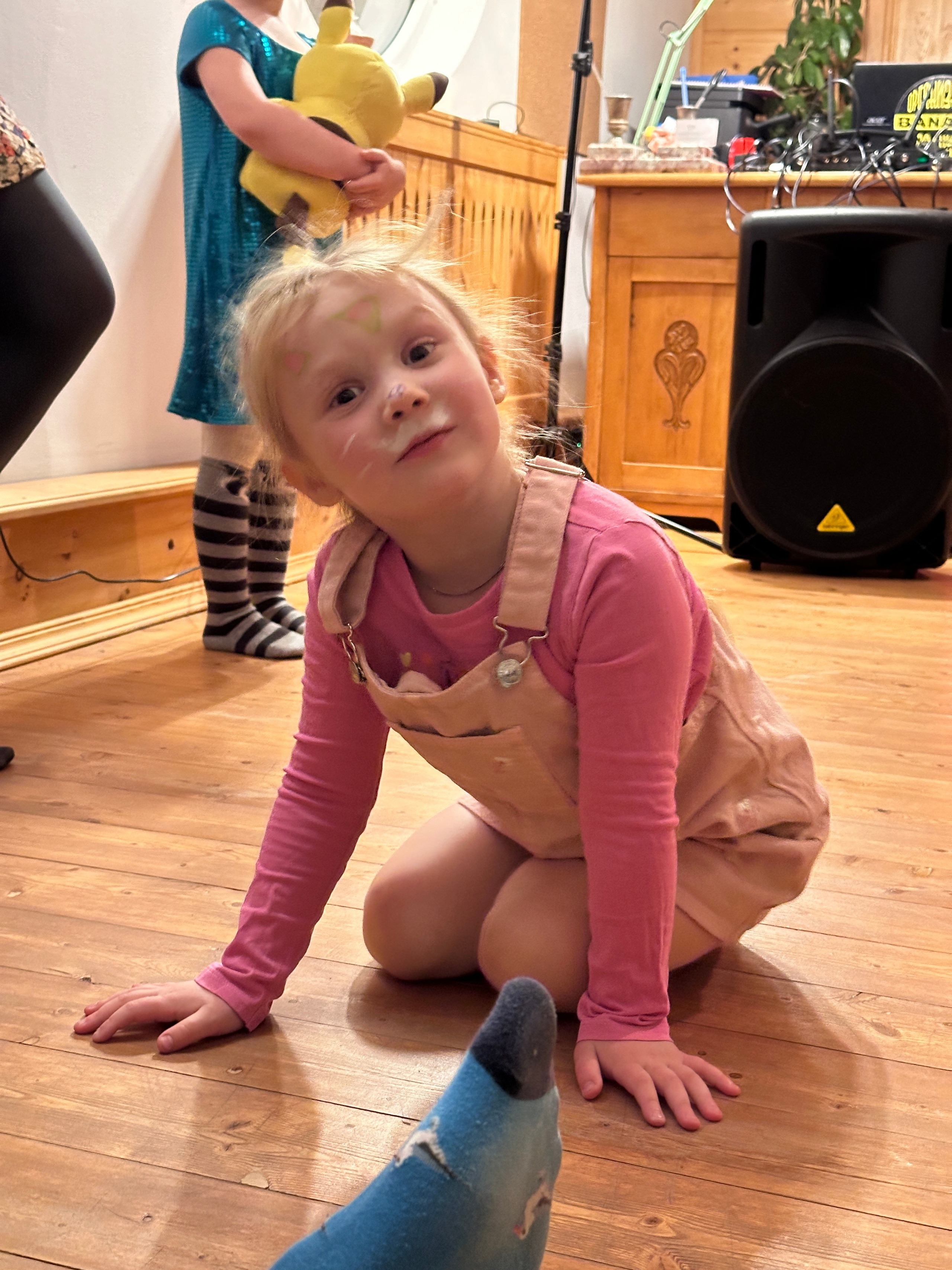 Дети. Смотри, красота!