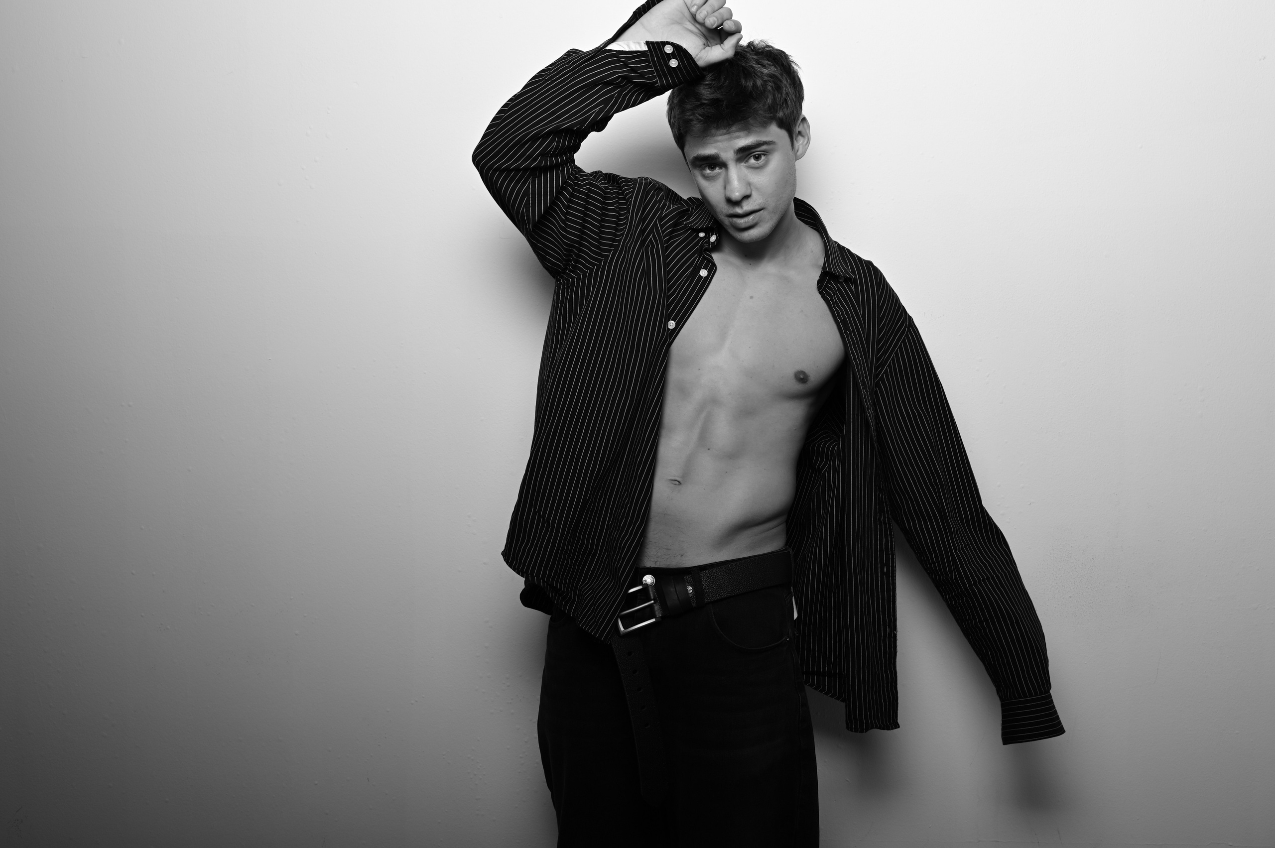 Артём. Портретный и мужской фотограф в Новосибирске