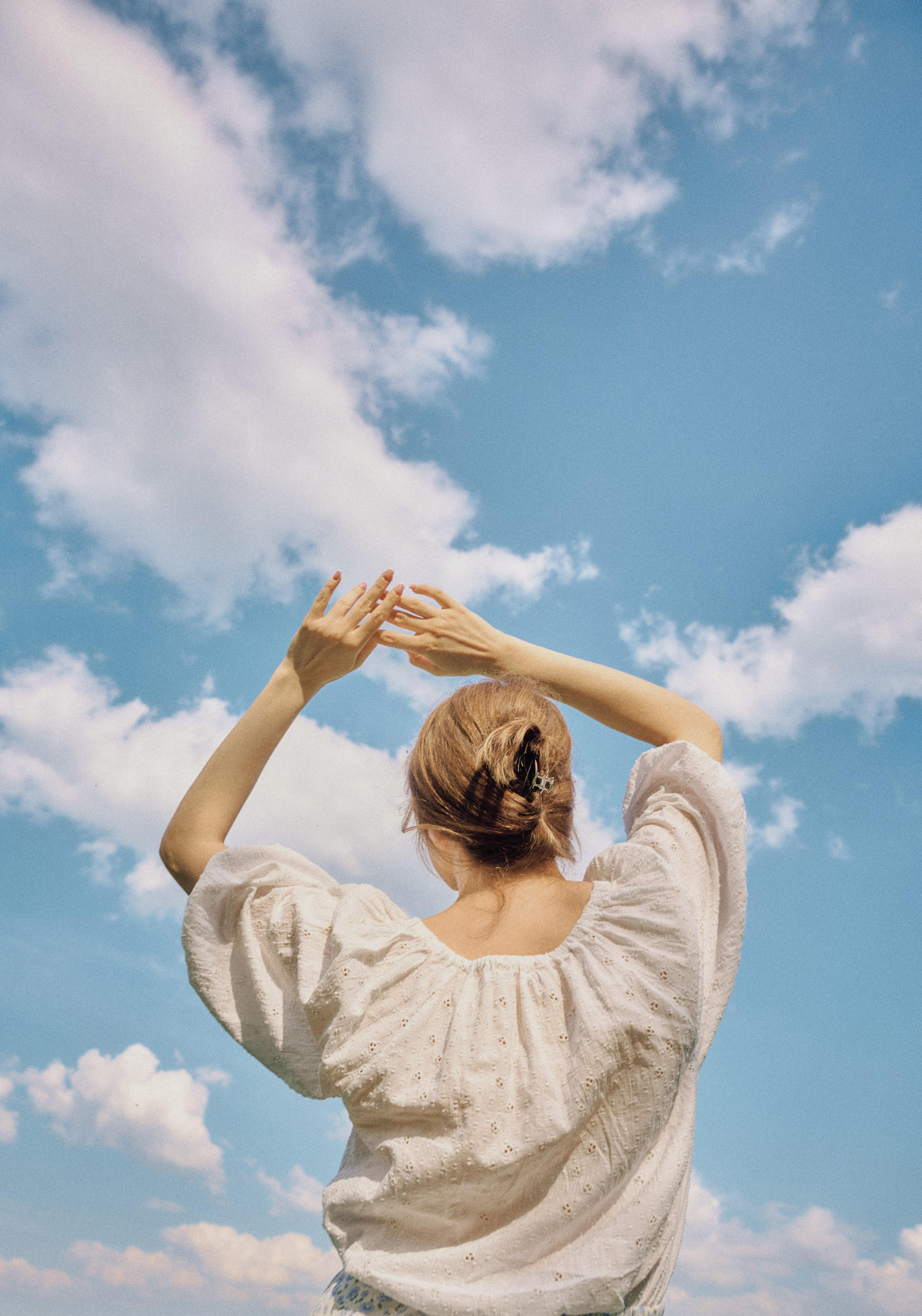 Женский портрет на природе — естественный свет и красота. Фотограф в Хабаровске Дмитрий Лемешков