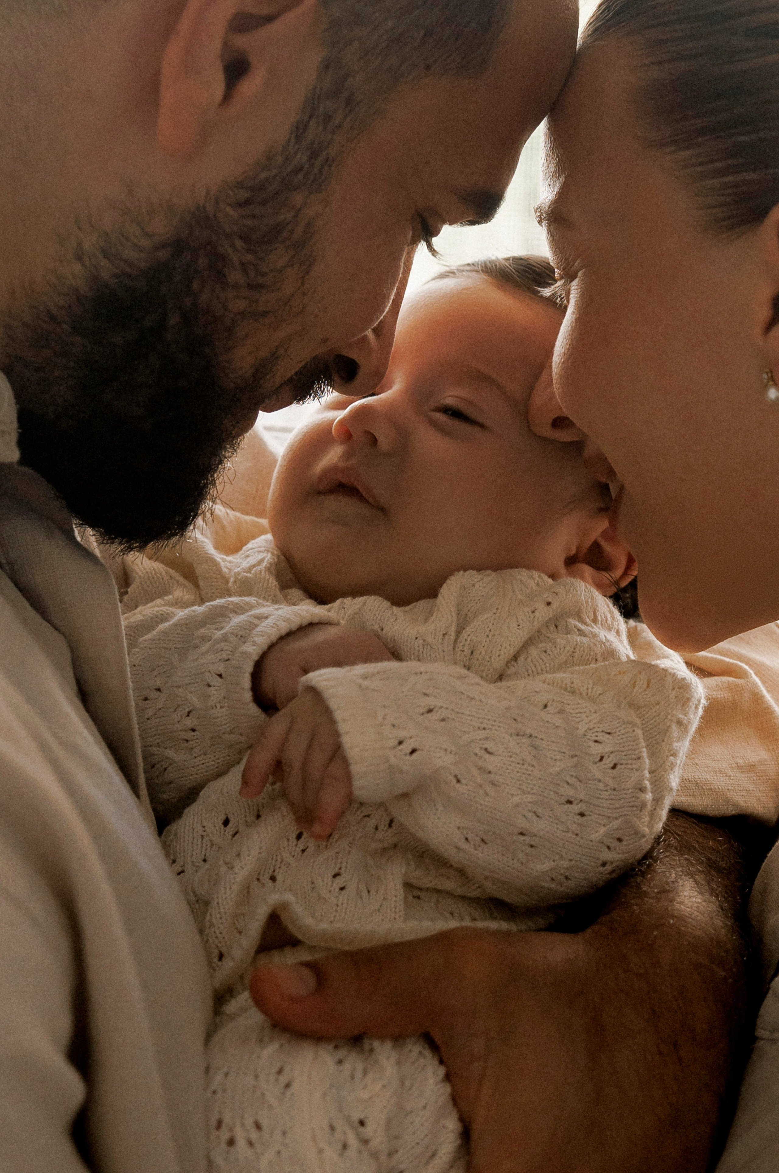 New born family photoshoot at home. Wedding and family photographer