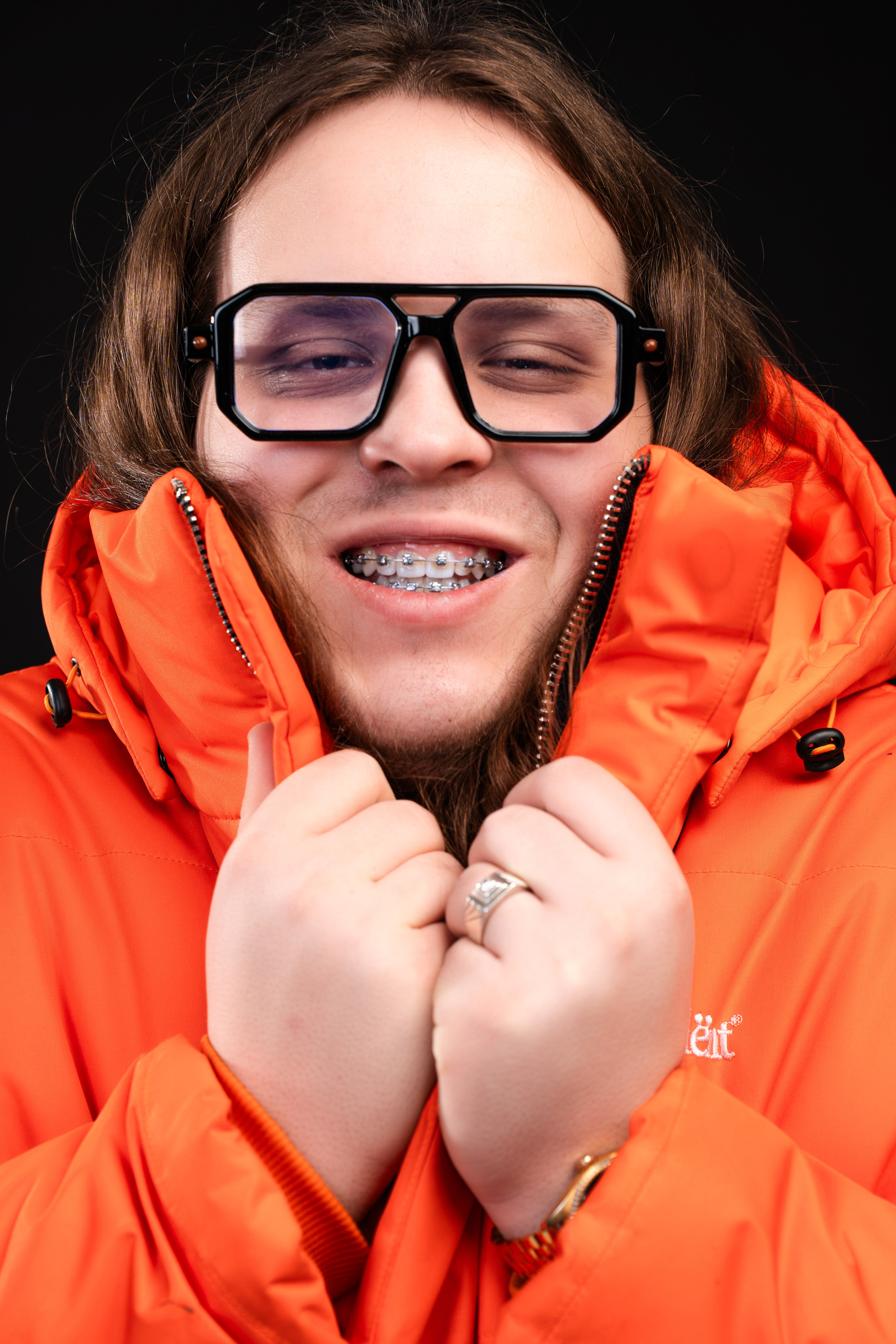 Studio Photoshoot. Я занимаюсь событийной, свадебной, товарной, студийной… фотографией