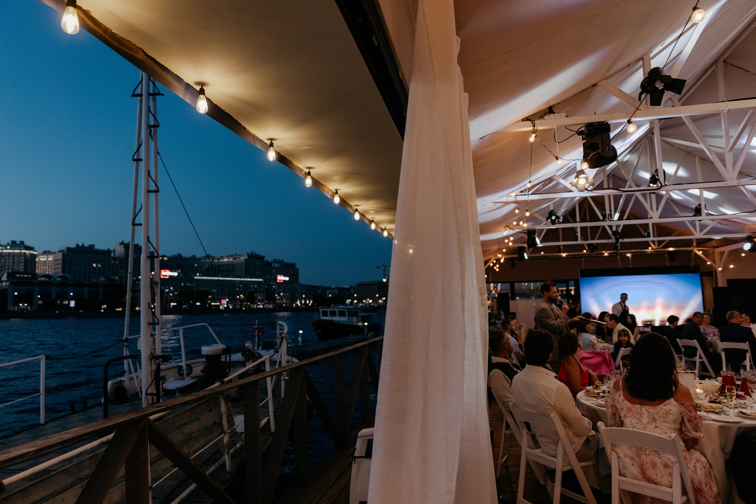 L’amore passa sette muri. Свадебный и репортажный фотограф в Санкт-Петербурге