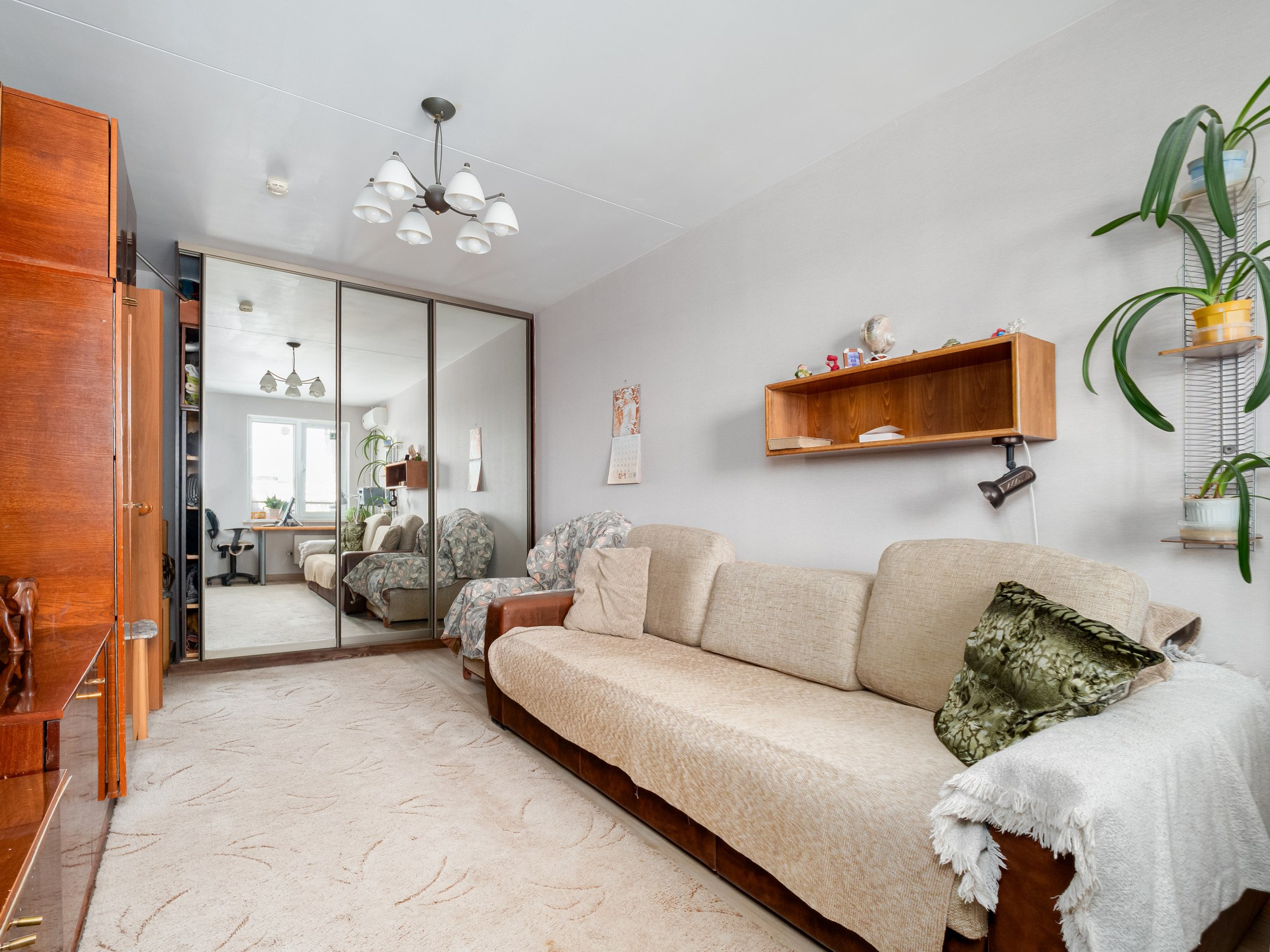 Квартира в Екатеринбурге. Фотограф недвижимости и авто в Екатеринбурге