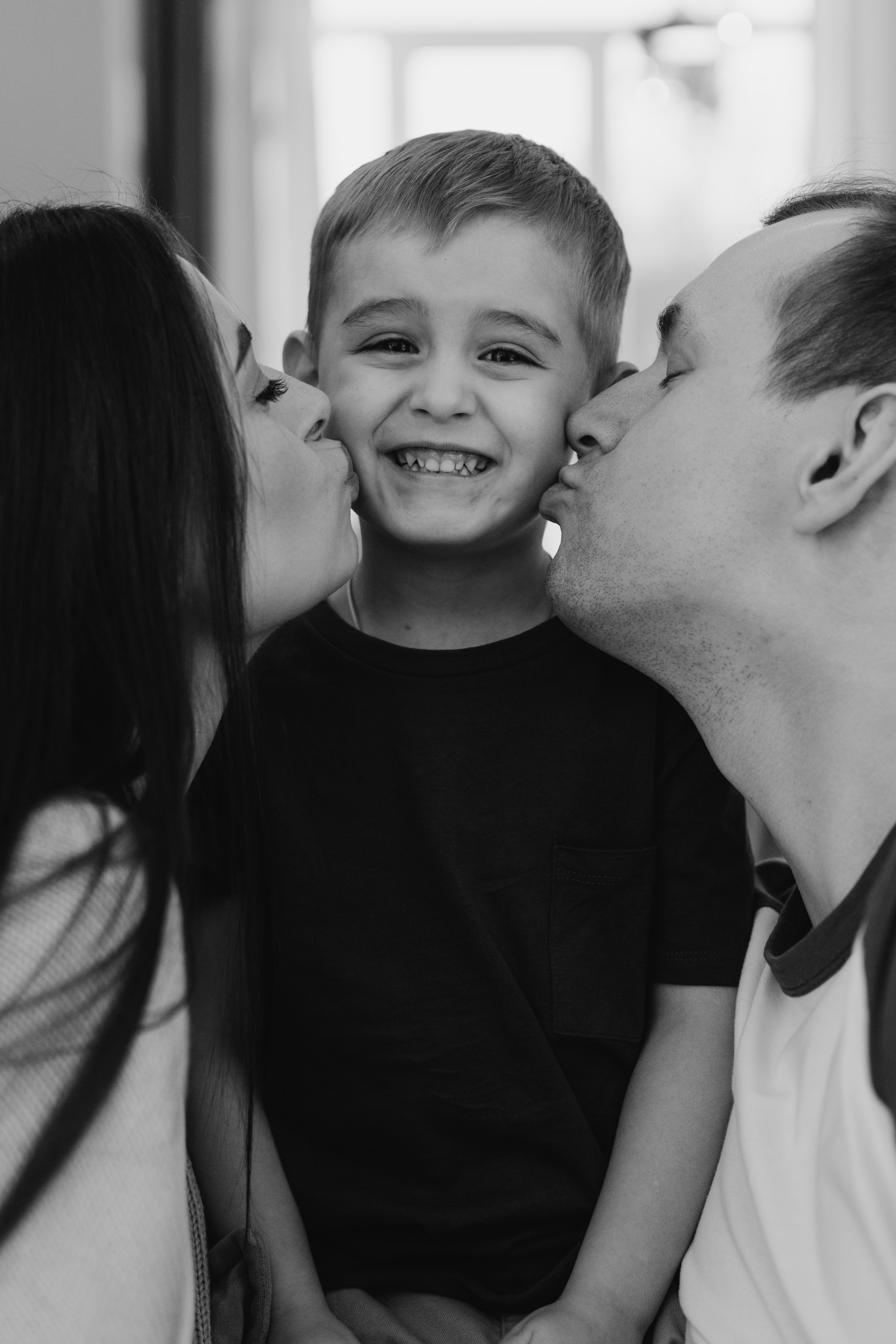 Домашняя съемка семьи Ксении и Алексея. Семейный и портретный фотограф в Санкт-Петербурге Татьяна Гримоть