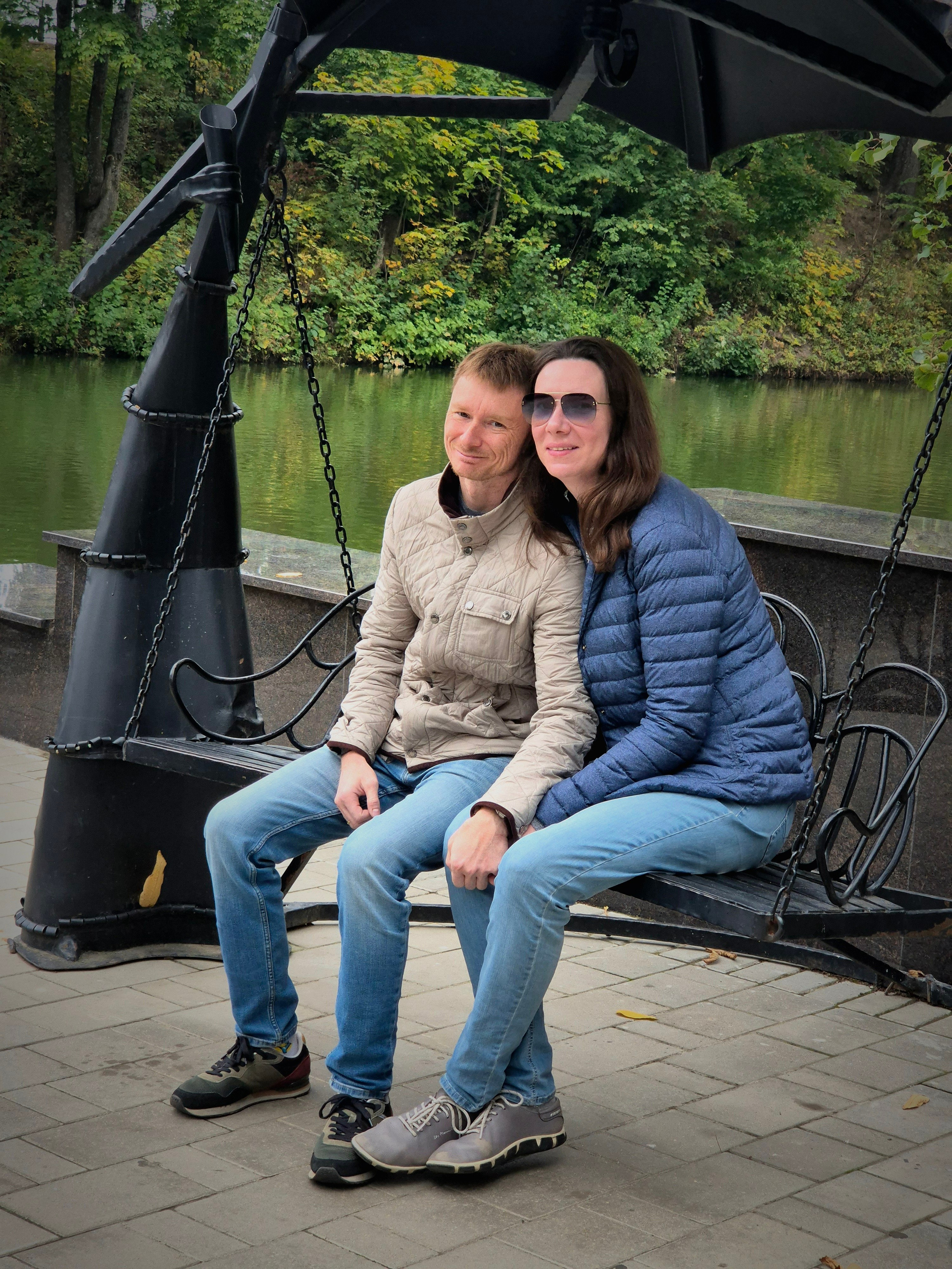 Михаил с Натальей. Плыли вместе, отмечали вместе, гуляем тоже вместе. Жены не плыли - жены ждали/болели/встречали/терпели :)