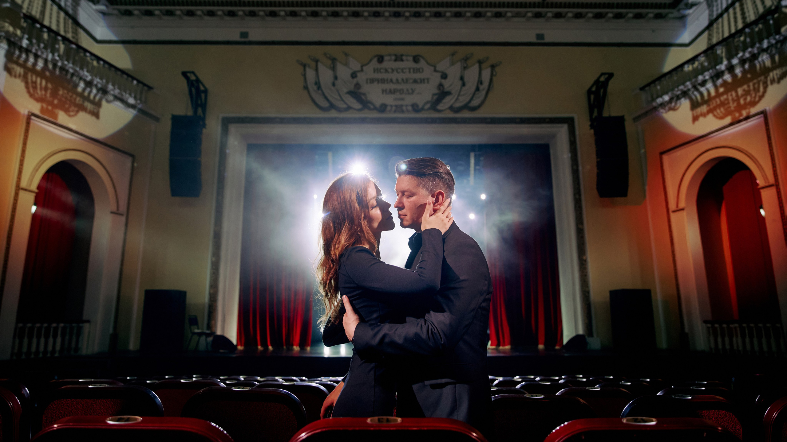 A MIRROR IS ONLY A HEART.preamble. Дмитрий Мазуркевич: Профессиональный Репортажный Фотограф