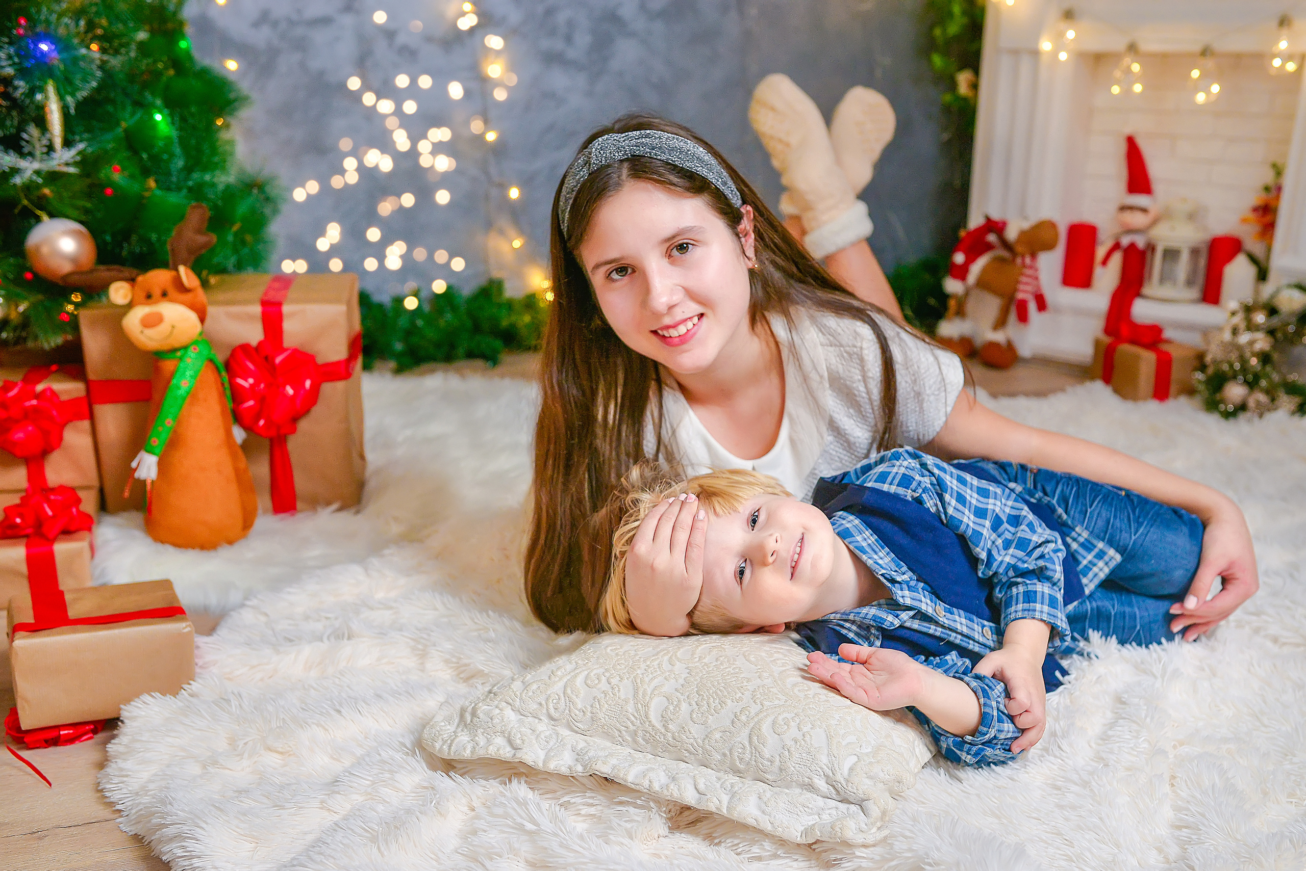 Новогодняя фотосъёмка в студии. Женский, семейный и детский фотограф