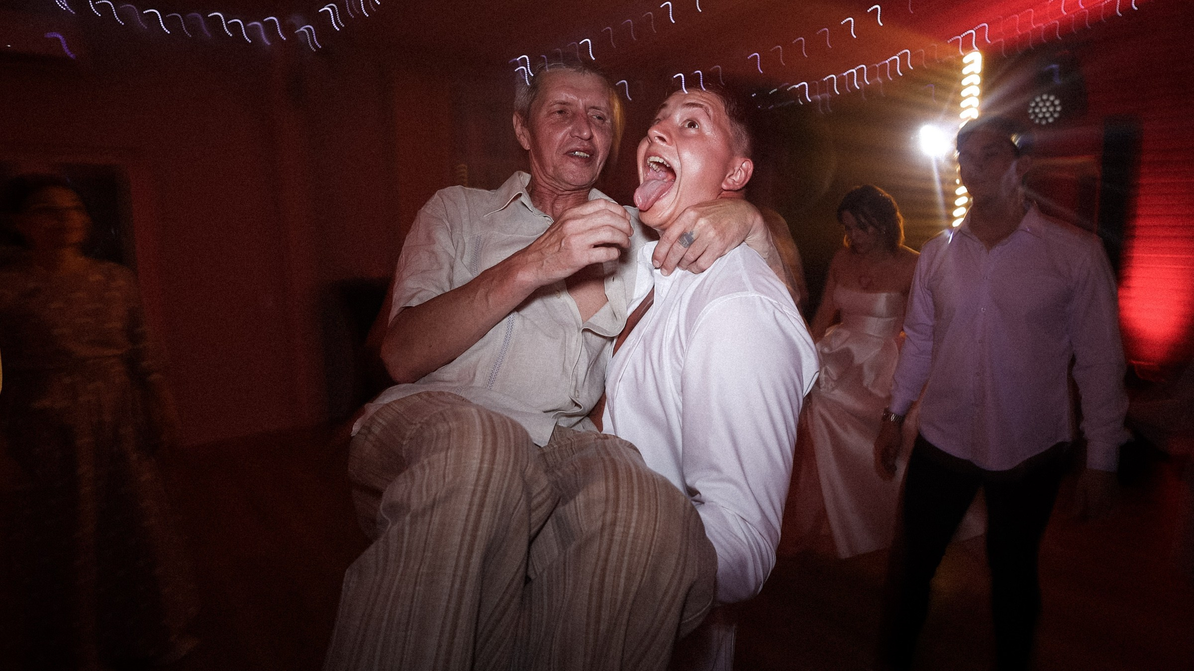 «ты такая красивая». Свадебный фотограф в Ярославле Илья Жуков