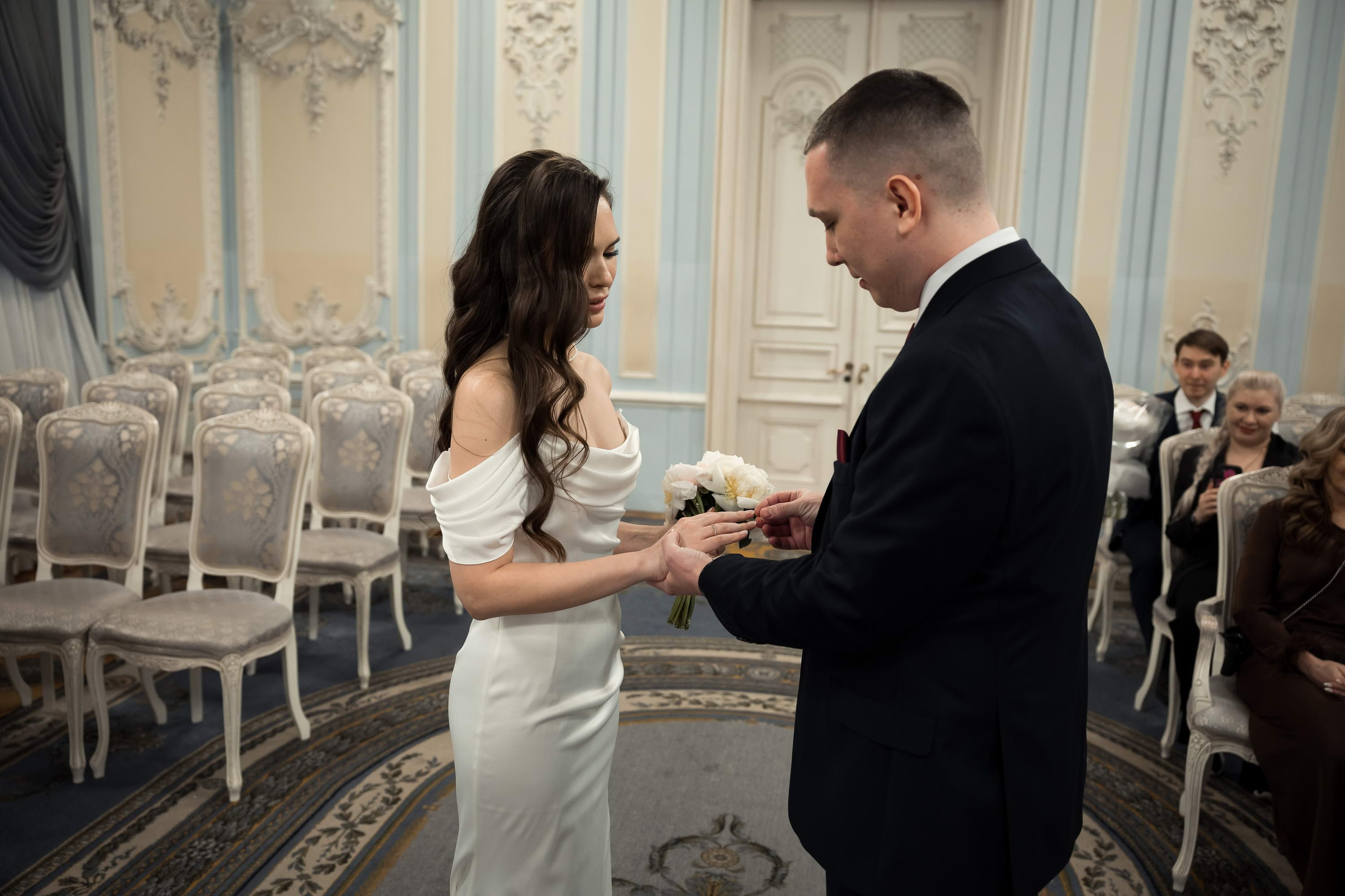 Свадебная фотосессия на Фурштатской. Свадебный фотограф Игорь Брундасов 8PHOTO на свадьбу венчание загс СПб