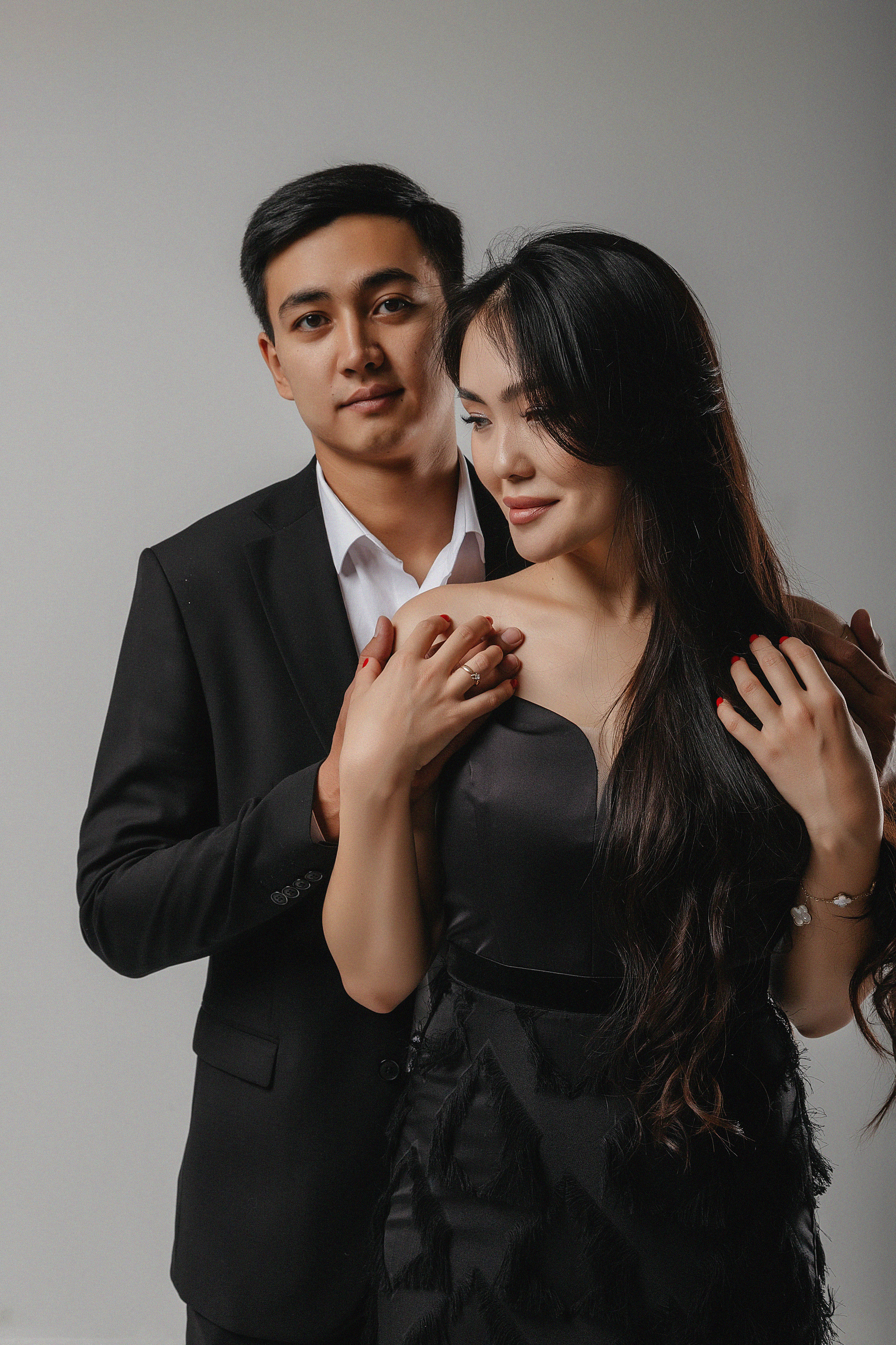 Семейная фотосессия в фотостудии Пространство. Свадебный, семейный и портретный фотограф в Алматы, Костанай