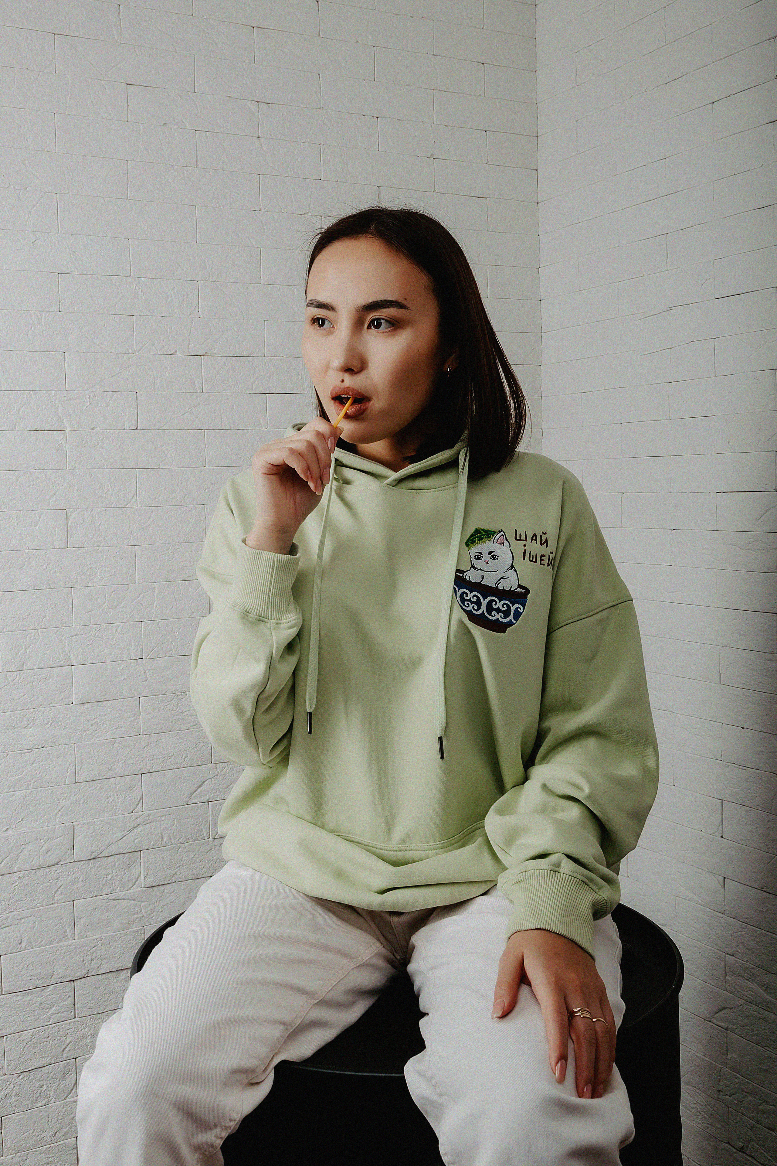 Фотосессия для бренда Deku в фотостудии Пространство. Свадебный, семейный и портретный фотограф в Алматы, Костанай