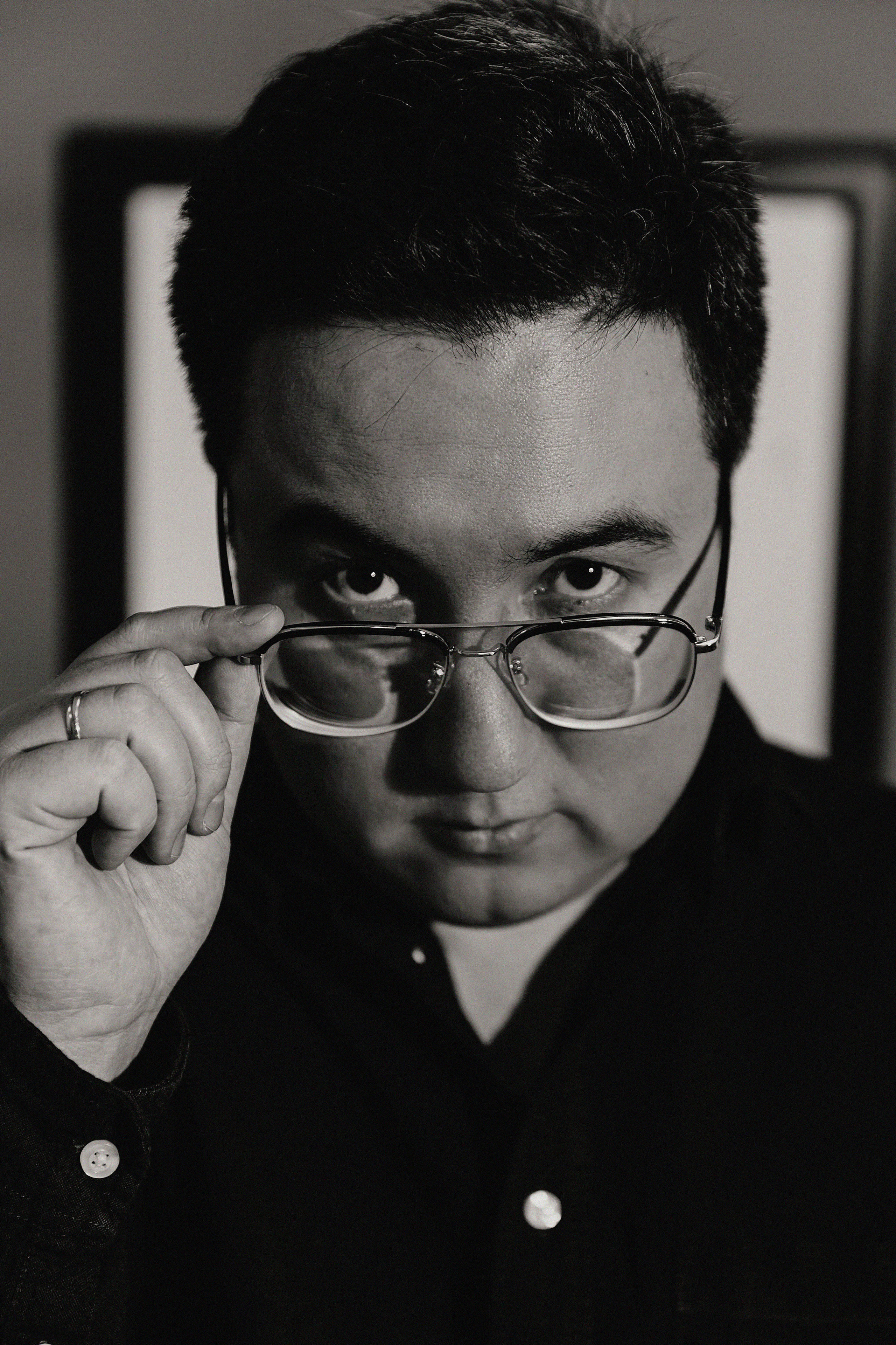 Фотосессия Артура в фотостудии Пространство. Свадебный, семейный и портретный фотограф в Алматы, Костанай