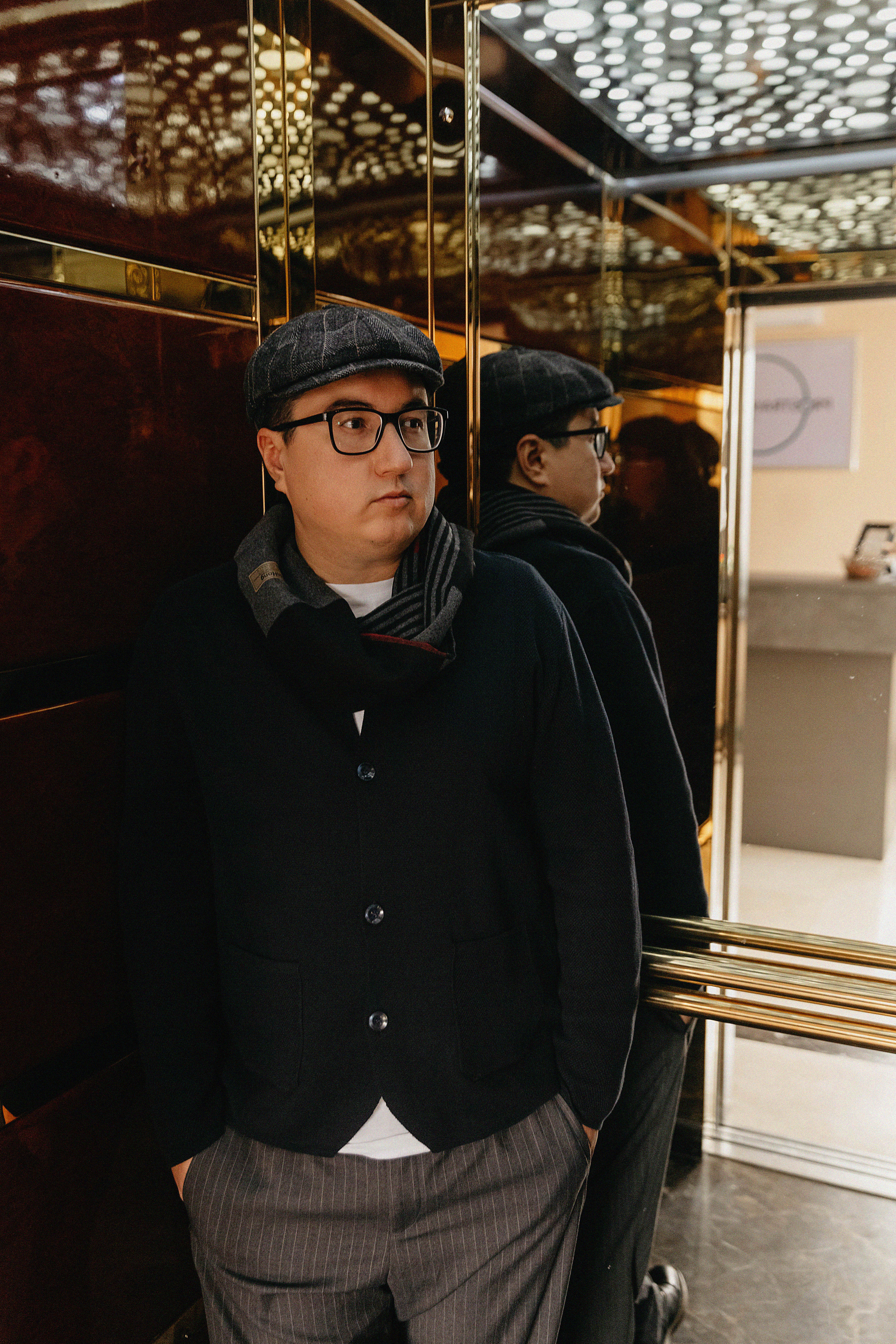 Фотосессия Артура в фотостудии Пространство. Свадебный, семейный и портретный фотограф в Алматы, Костанай