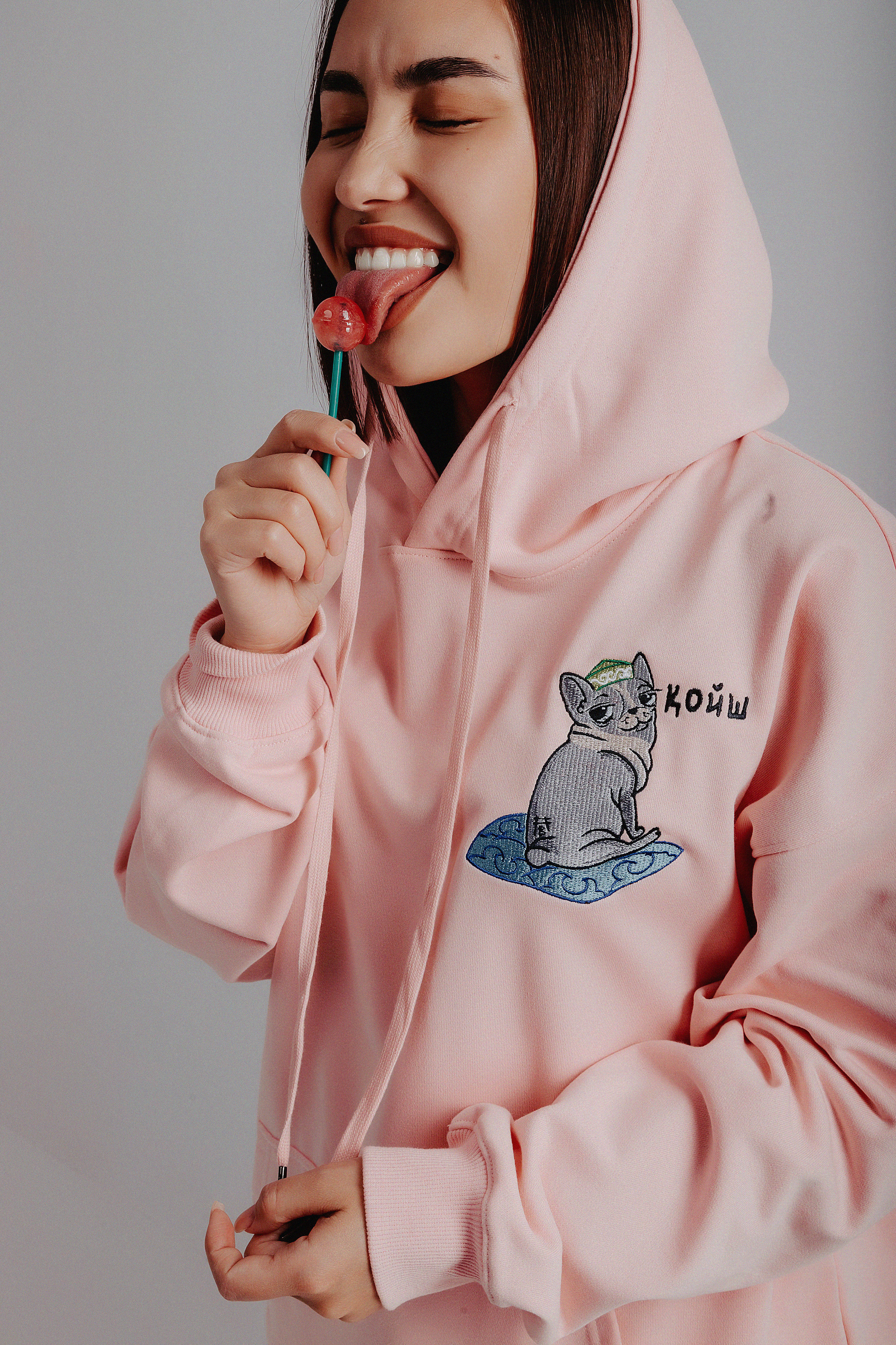 Фотосессия для бренда Deku в фотостудии Пространство. Свадебный, семейный и портретный фотограф в Алматы, Костанай