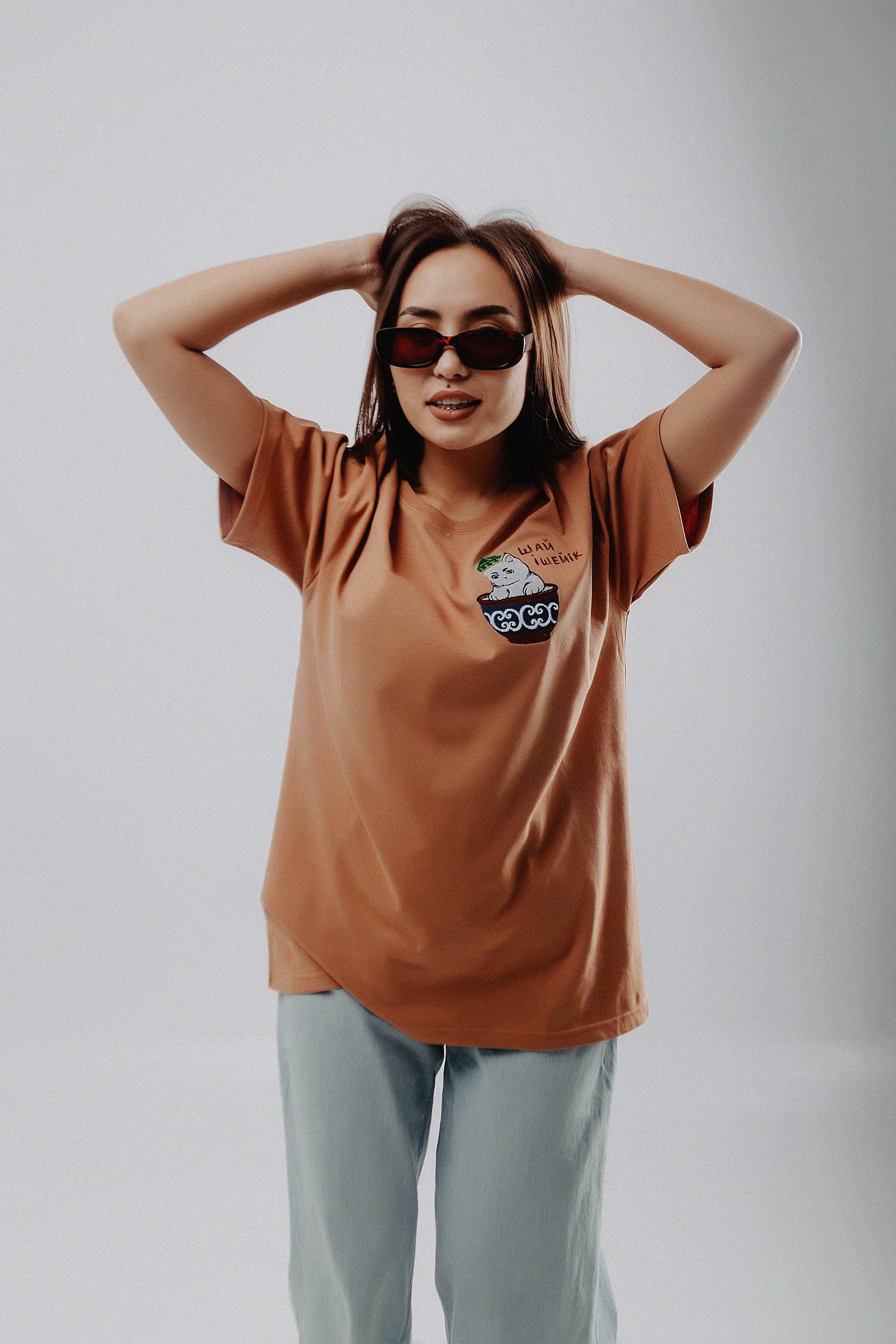 Фотосессия для бренда Deku в фотостудии Пространство. Свадебный, семейный и портретный фотограф в Алматы, Костанай