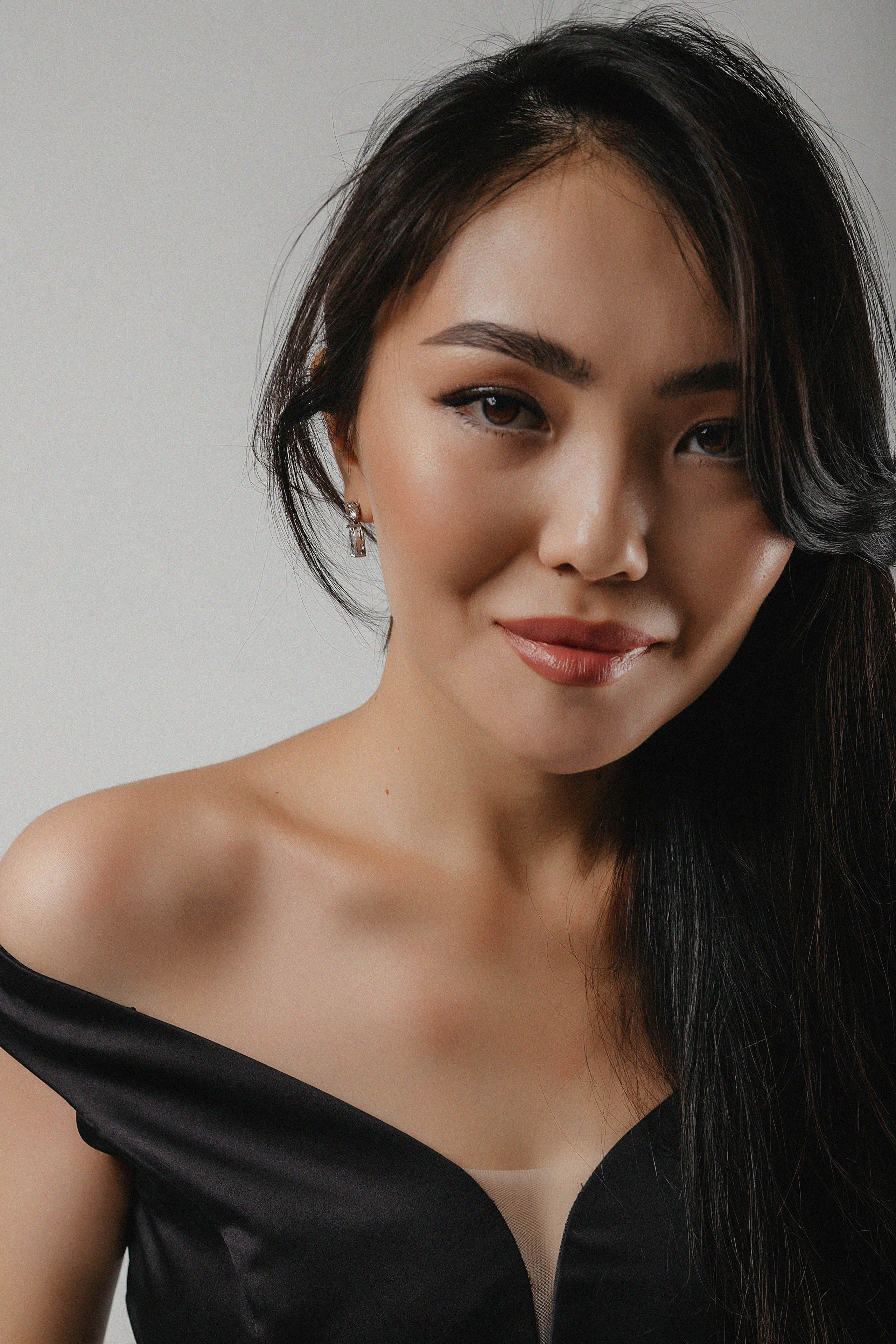 Семейная фотосессия в фотостудии Пространство. Свадебный, семейный и портретный фотограф в Алматы, Костанай