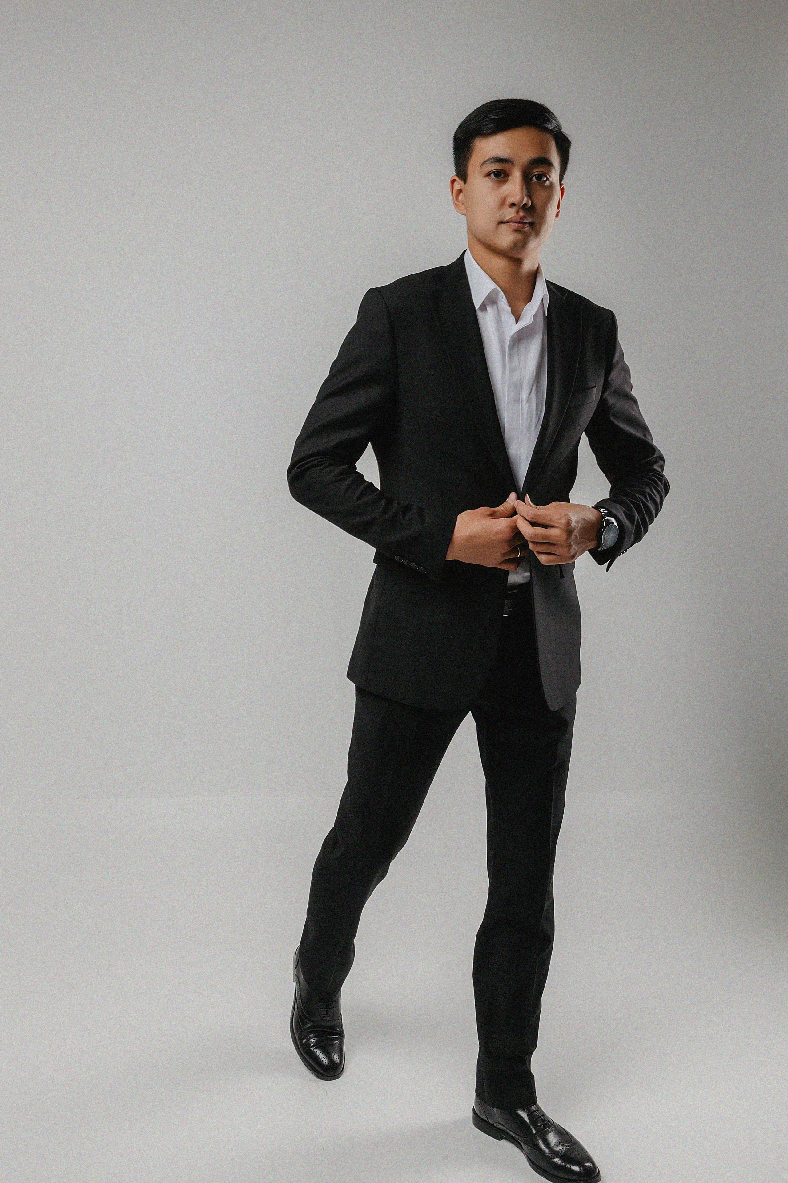 Семейная фотосессия в фотостудии Пространство. Свадебный, семейный и портретный фотограф в Алматы, Костанай