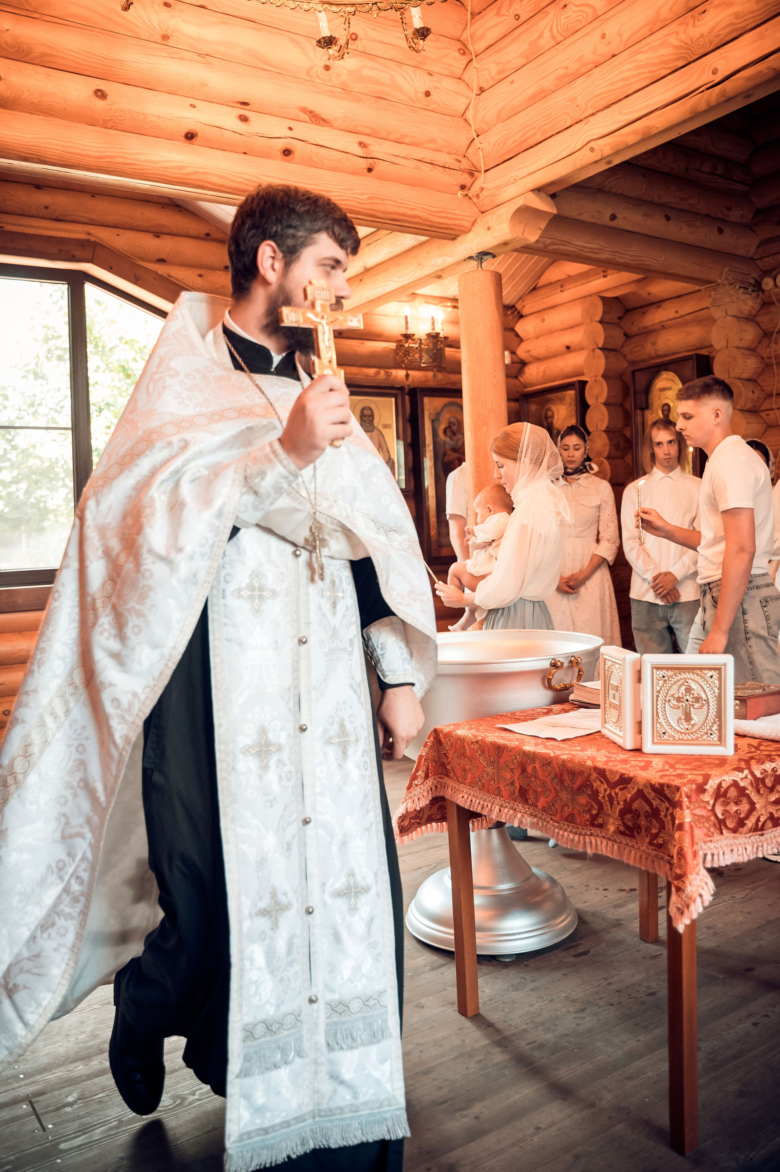 Храм преподобного Алексия человека Божия. Фотограф на Таинство Венчания и Крещения в Краснодаре Абрамова Людмила
