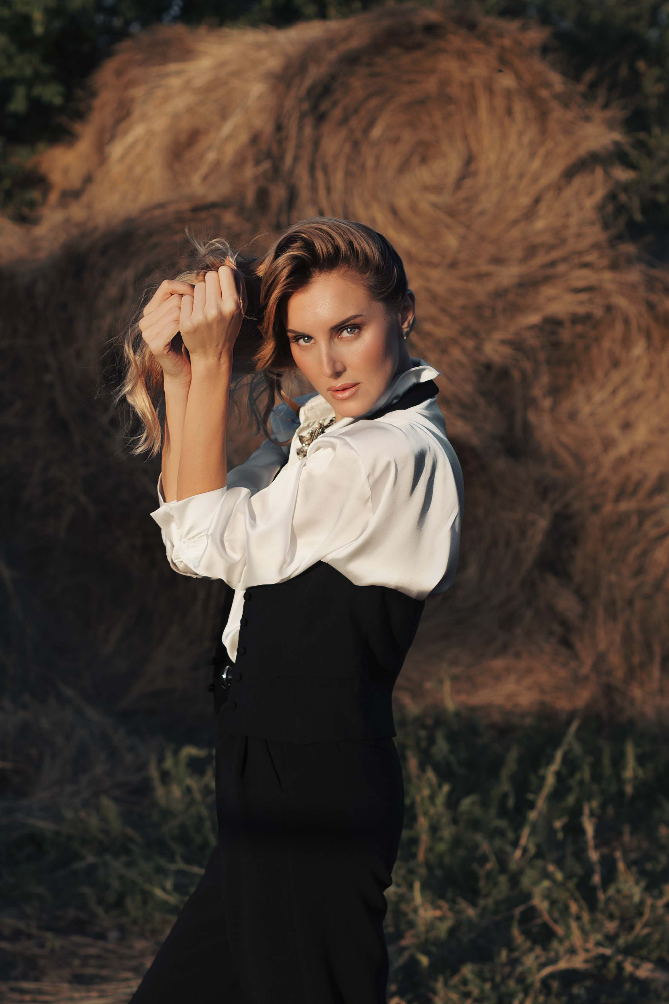 Три образа на конюшне. Катерина Дрюкова фотограф/видеограф