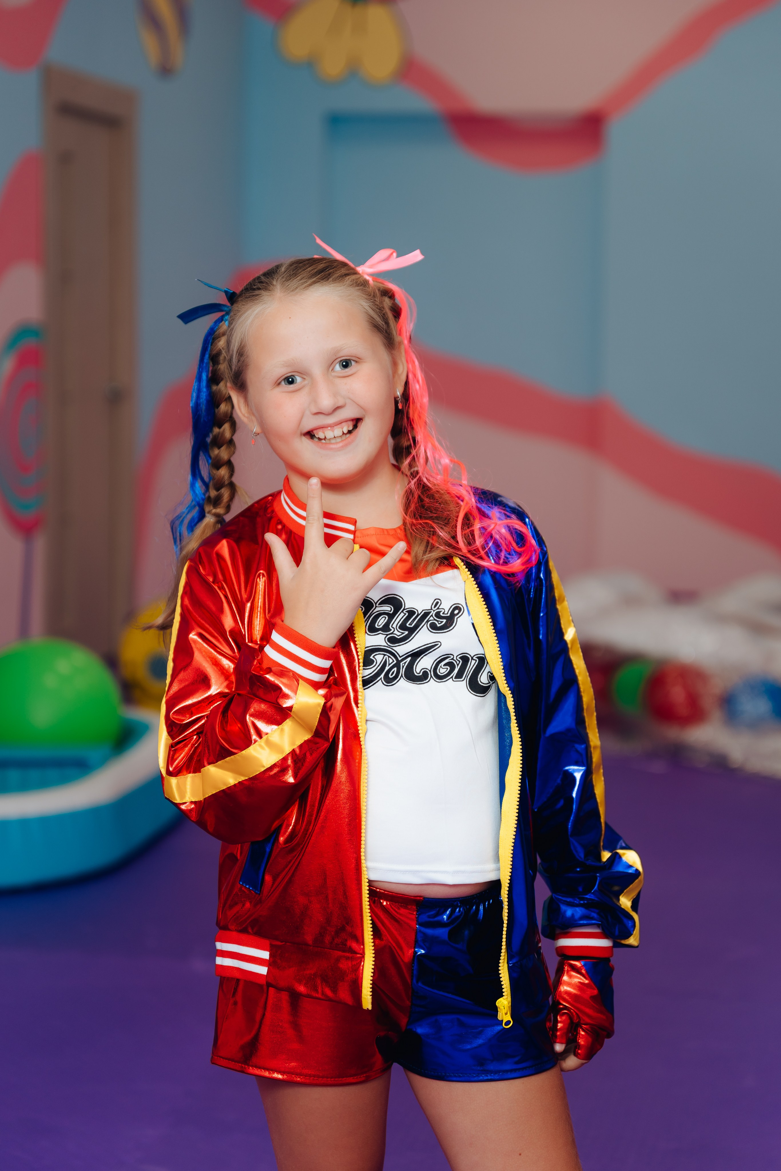 Праздник Льва в Мультифокс. Детский и семейный фотограф Катерина Мишина