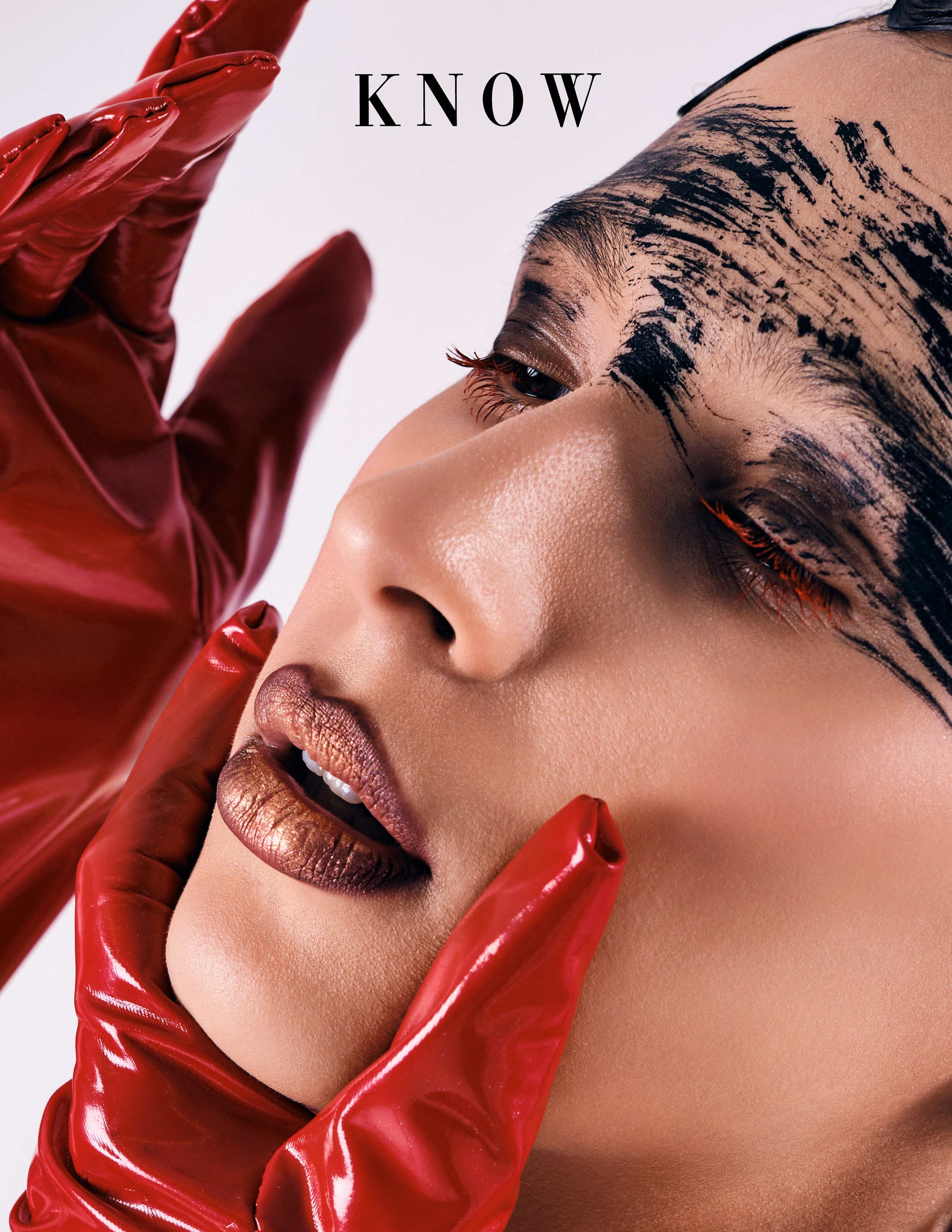 Журналы. Коммерческий, репортажный фотограф в Москве Лейла Мару