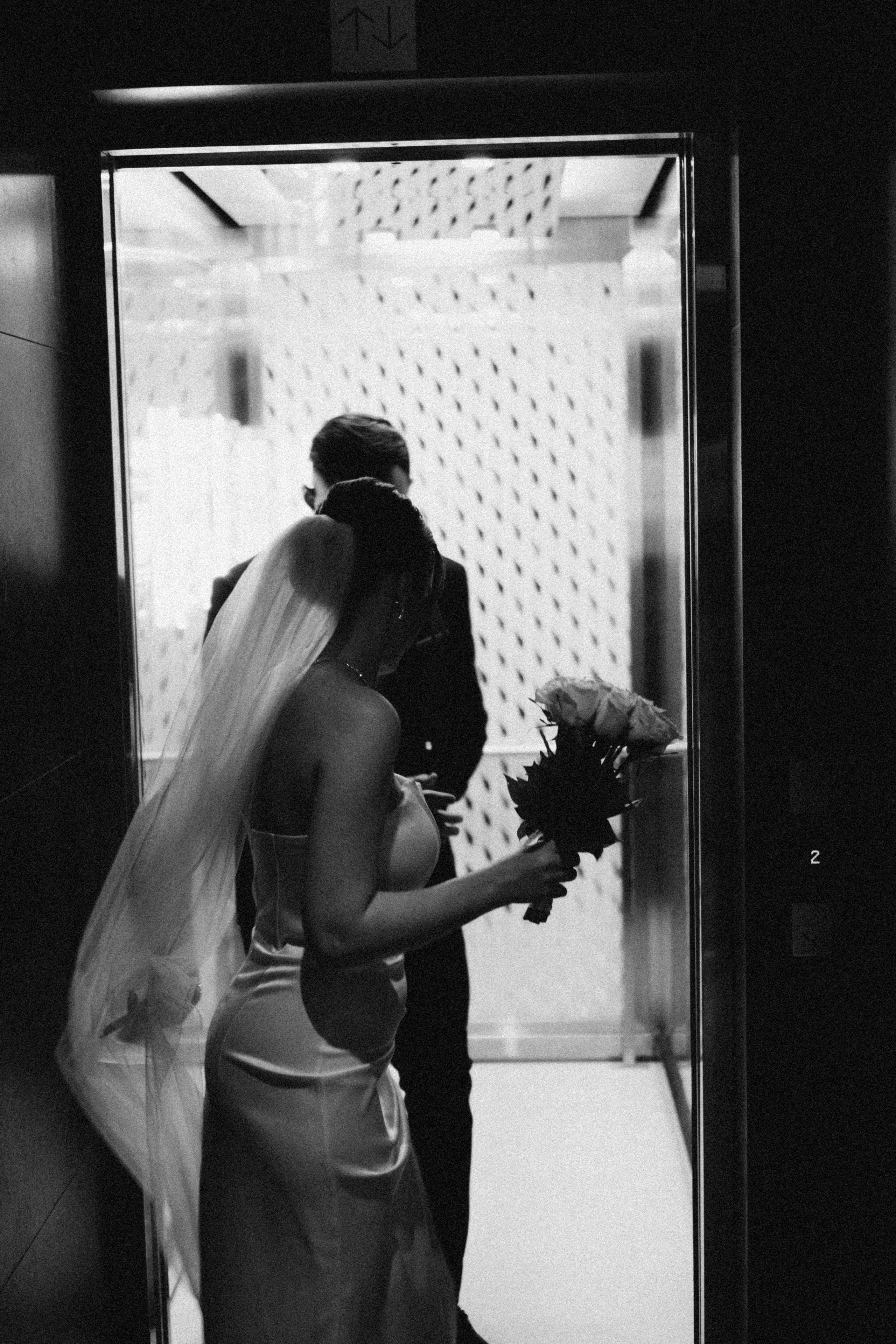 СВАДЕБНАЯ СЬЕМКА СБОРОВ ЖЕНИХА И НЕВЕСТЫ В ОТЕЛЕ И ТАКЖЕ ФОТОСЕССИИЯ В ОТЕЛЕЕ МЕГАПОЛИС БРЯНСК. Профессиональный фотограф, Санкт-Петербург — Виктория Богомолова