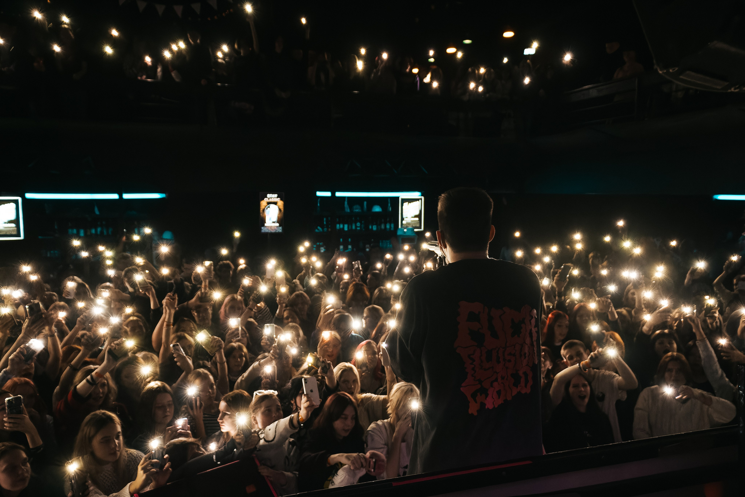 Концерт Мазелова. Фотограф Артём Ющенко