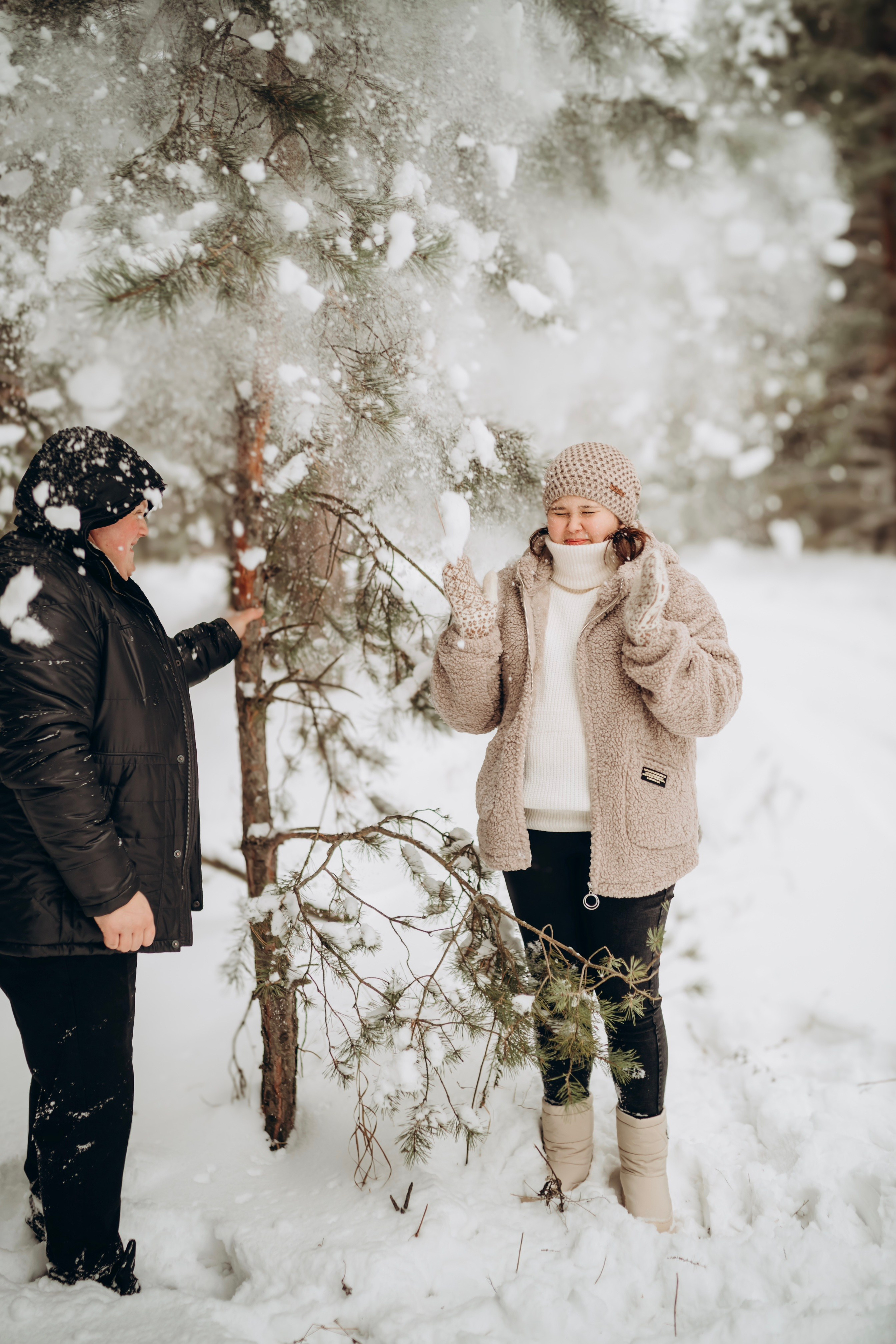Женя и Лиза