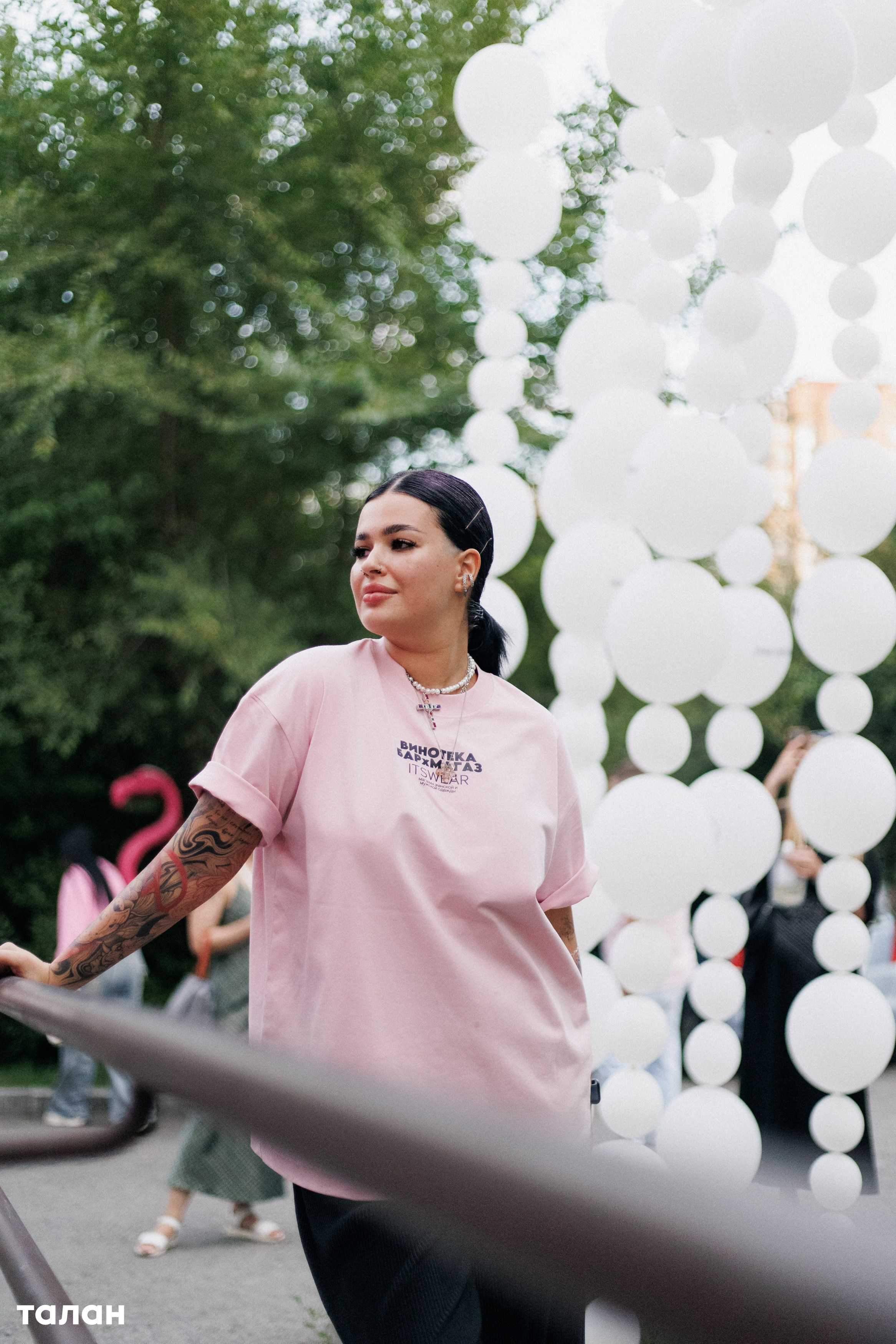 ВИНОТЕКА [бар+магаз] — BIRTHDAY PARTY. СВОИ. ФОТООТЧЕТЫ-СОБЫТИЯ-МЕСТА