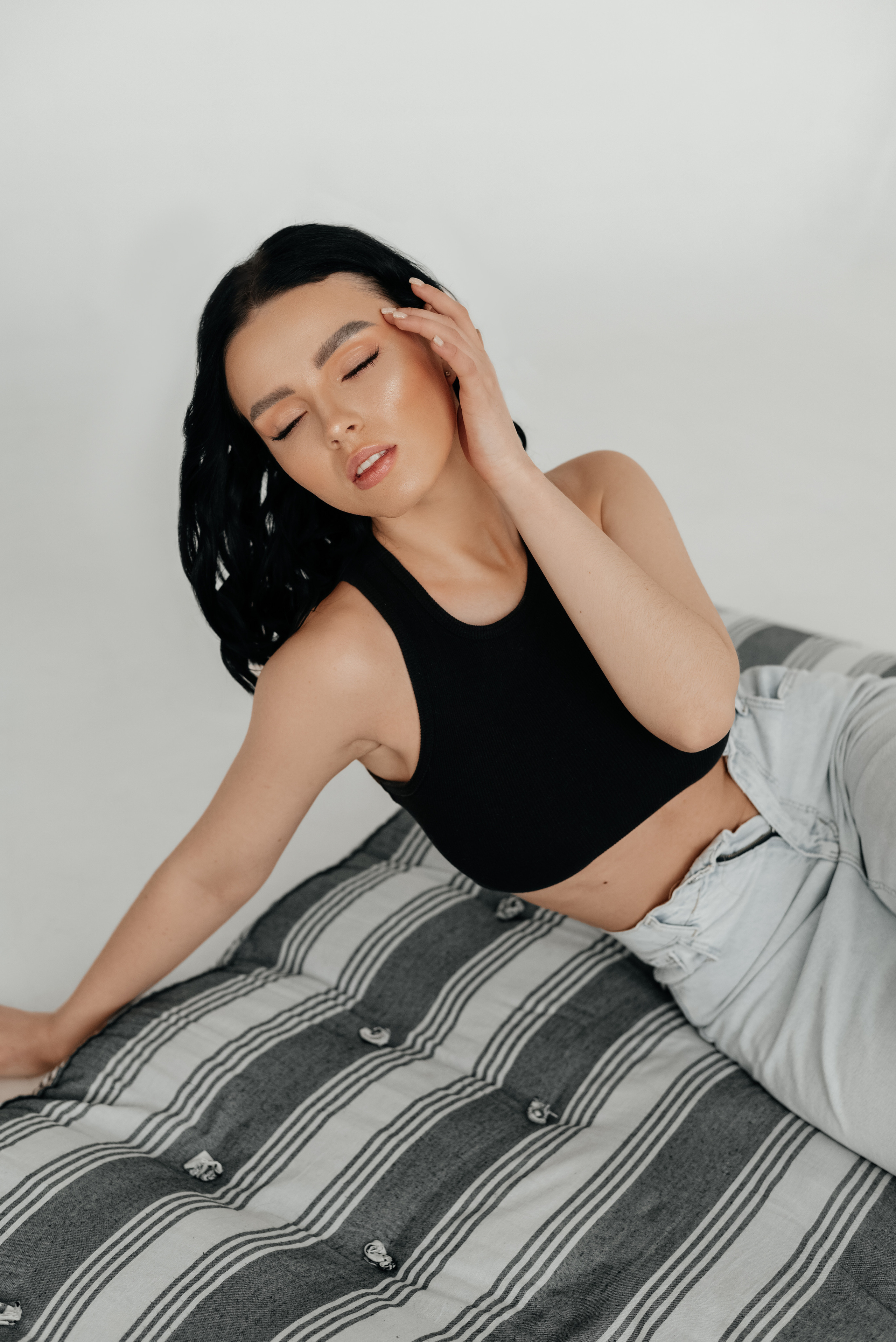 Александра. Главная